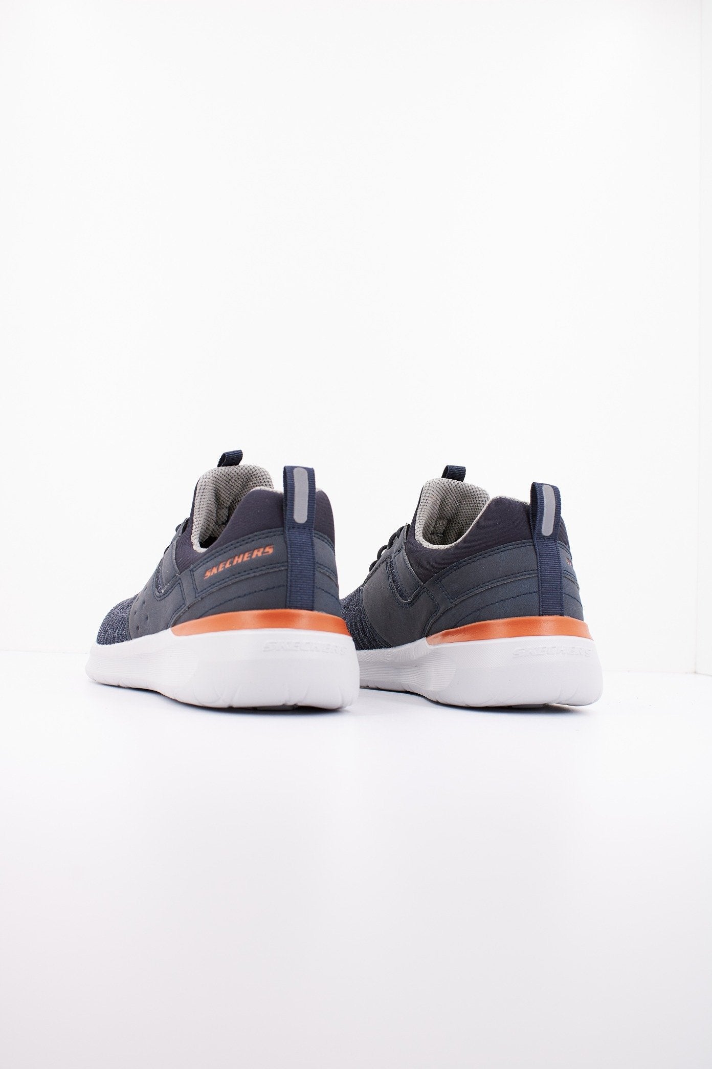 SKECHERS LATTIMORE en color NVY (3)