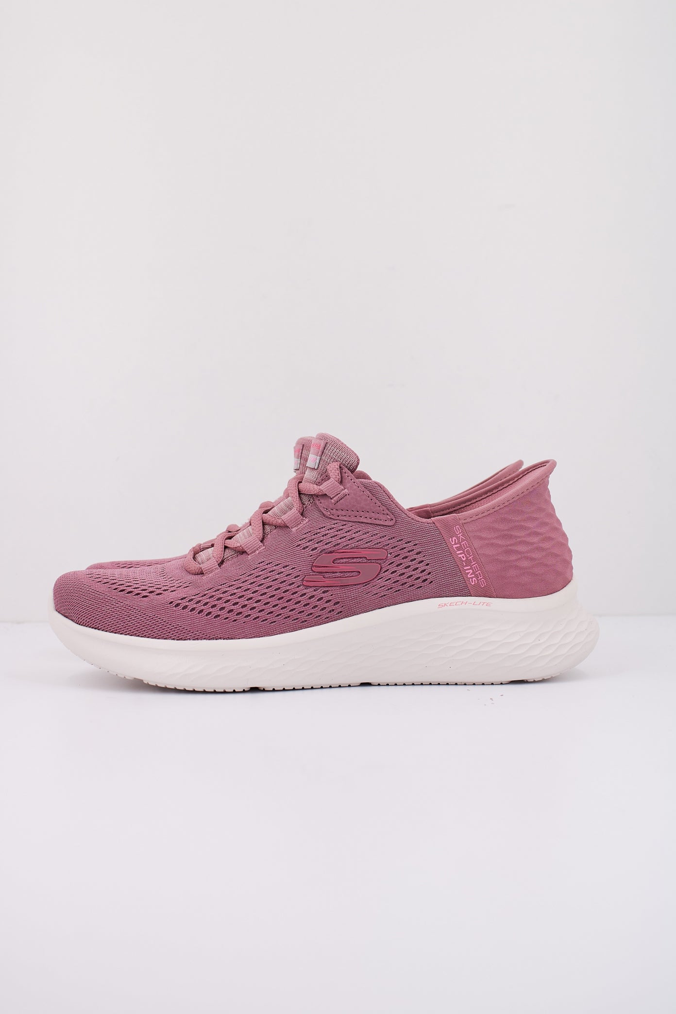 SKECHERS PRO-NATUR en color DKMV (1)