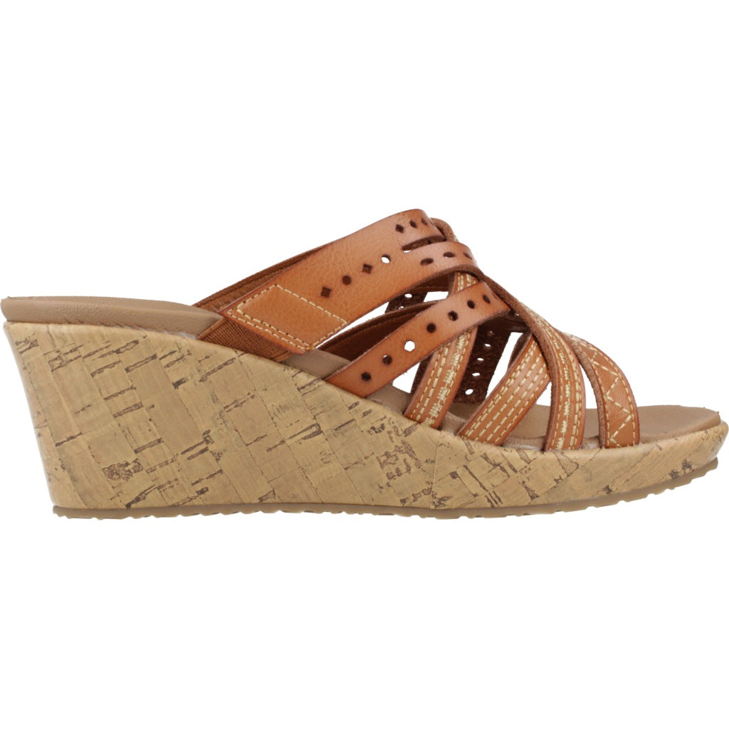 SKECHERS BEVERLEE - HOT SPRIN en color LUG (4)