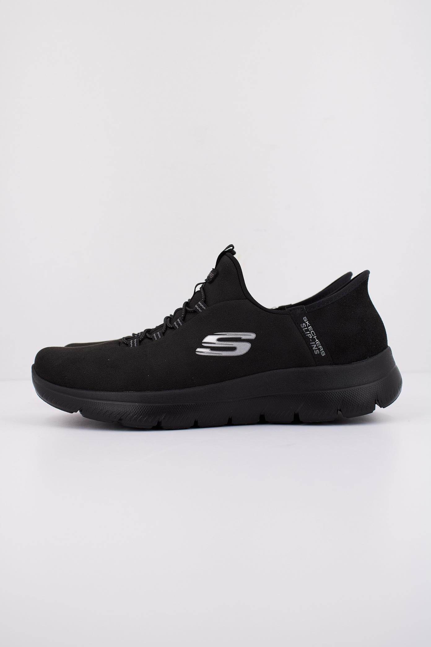 SKECHERS SUMMITS-UNKNOWN TRAI en color BBK (1)