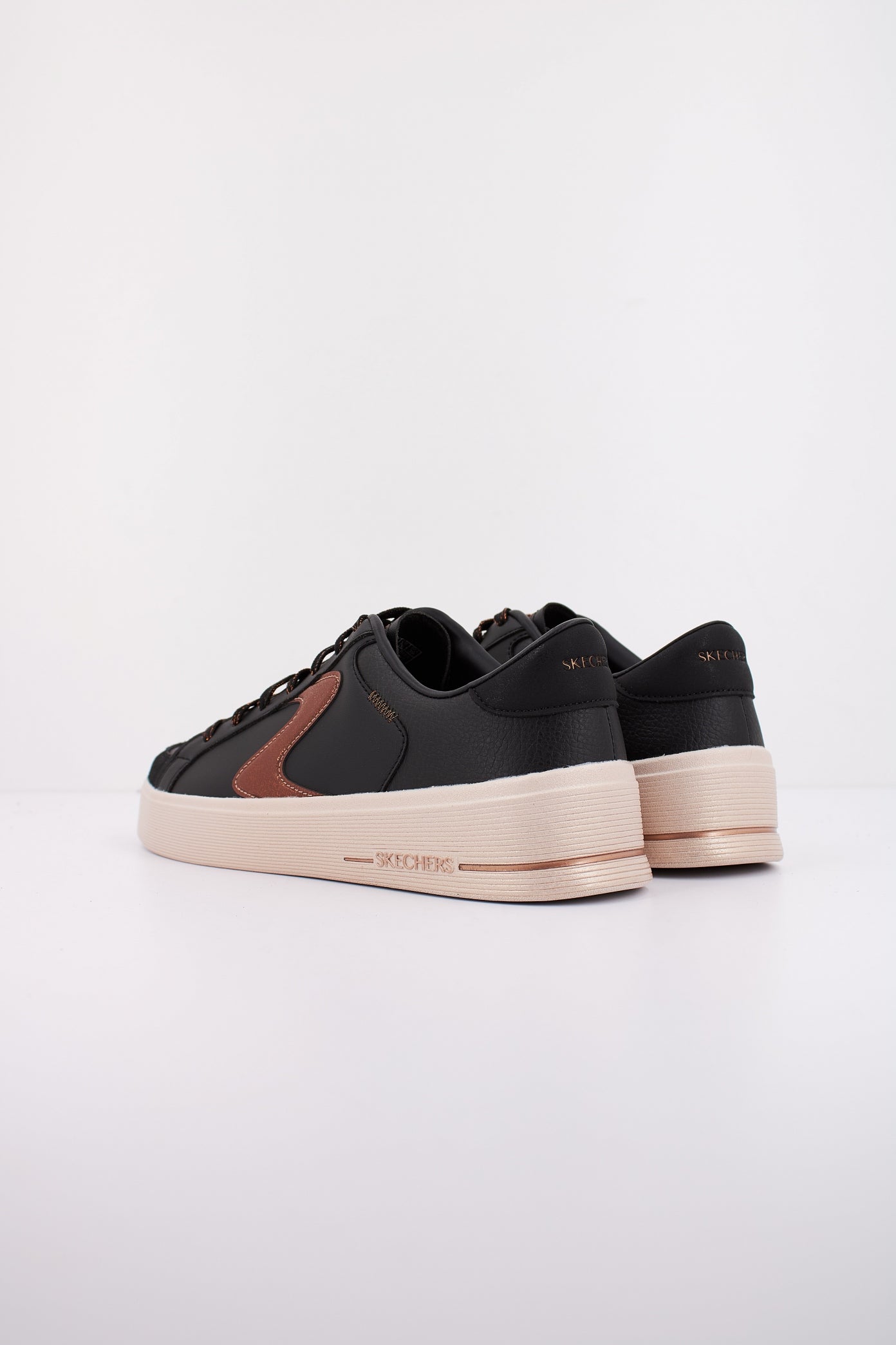 SKECHERS HILAND - QUITE CHIC en color BKBR (4)