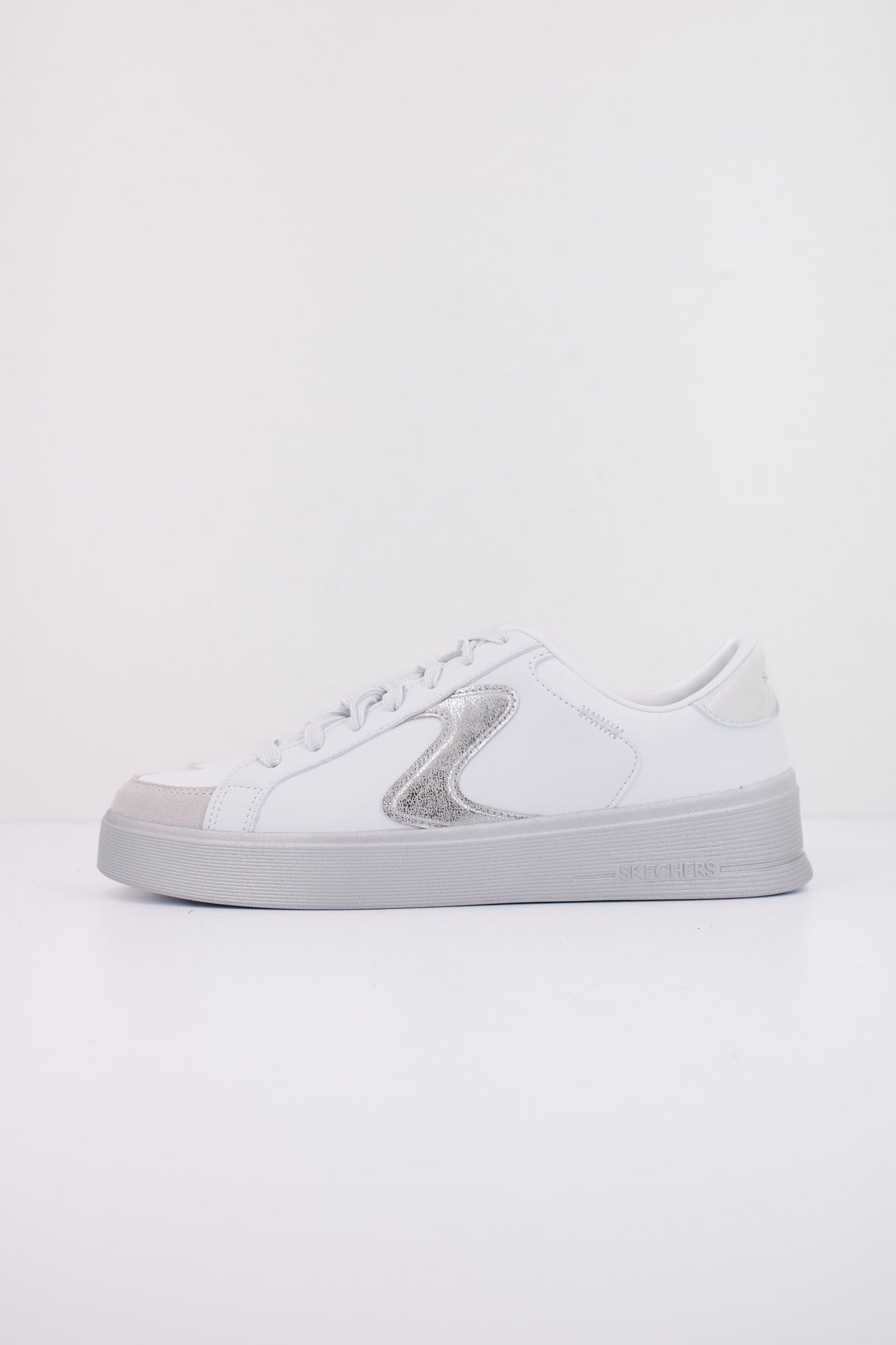 SKECHERS HILAND - QUITE CHIC en color WSL (1)