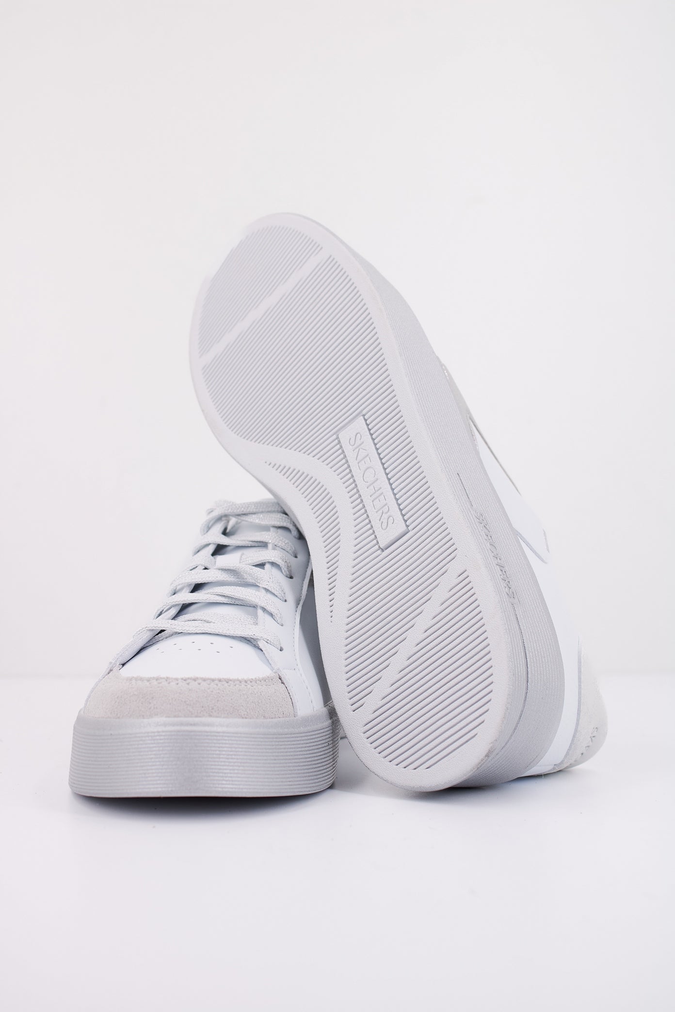 SKECHERS HILAND - QUITE CHIC en color WSL (5)