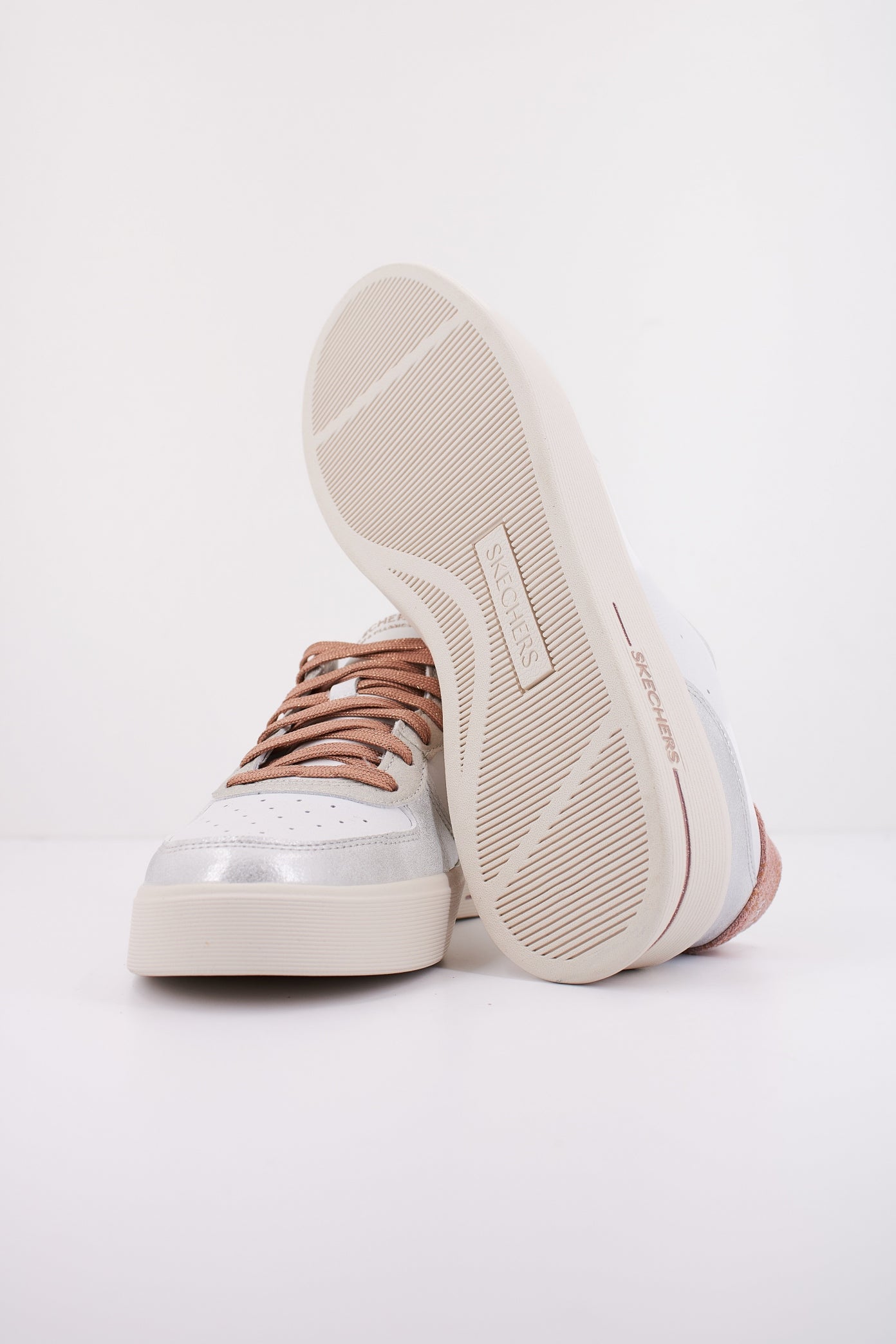 SKECHERS HILAND - SOFT METALS en color WMLT (5)