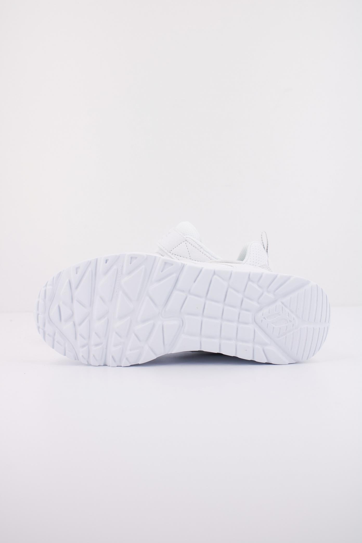 SKECHERS UNO LITE - ECHO SURG en color WHT (5)