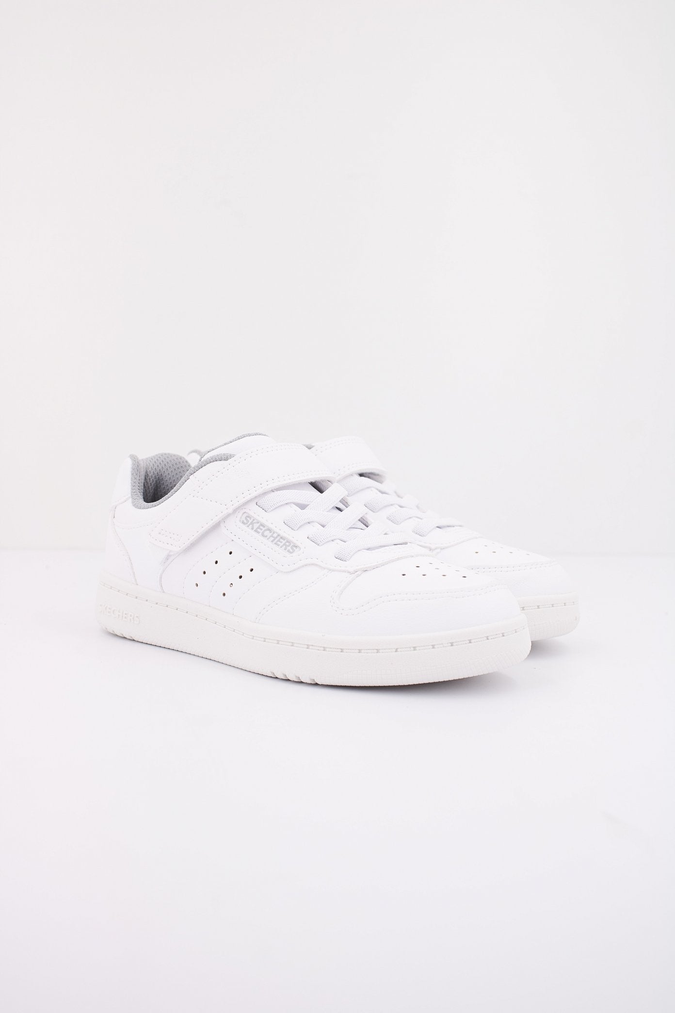 SKECHERS QUICK STREET en color WHT (2)