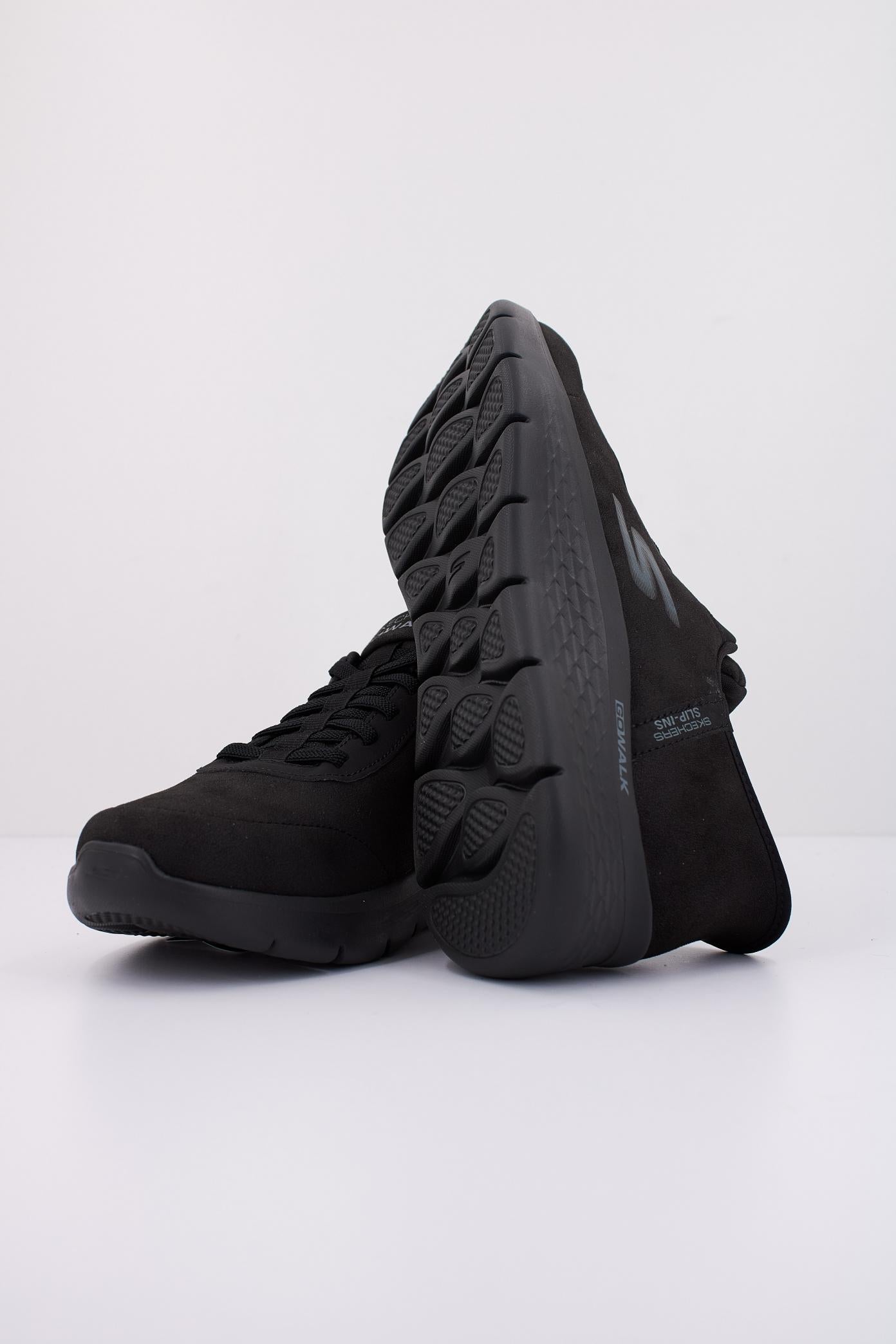 SKECHERS SLIP - INS GO WALK F en color BBK (5)