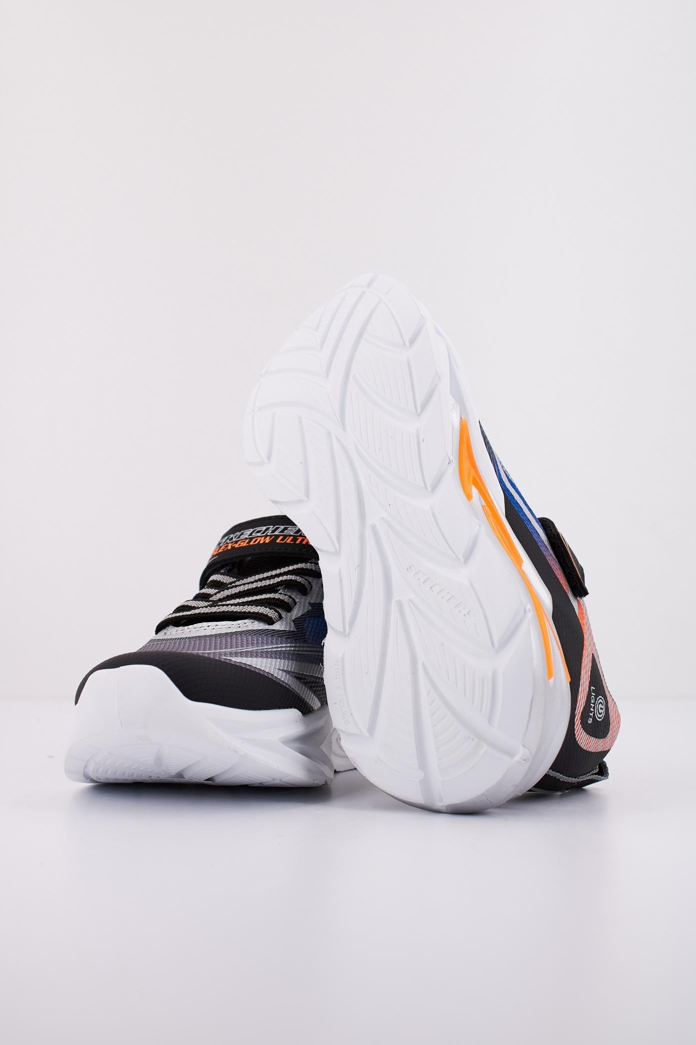 SKECHERS FLEX-GLOW ULTRA en color BKSL (5)