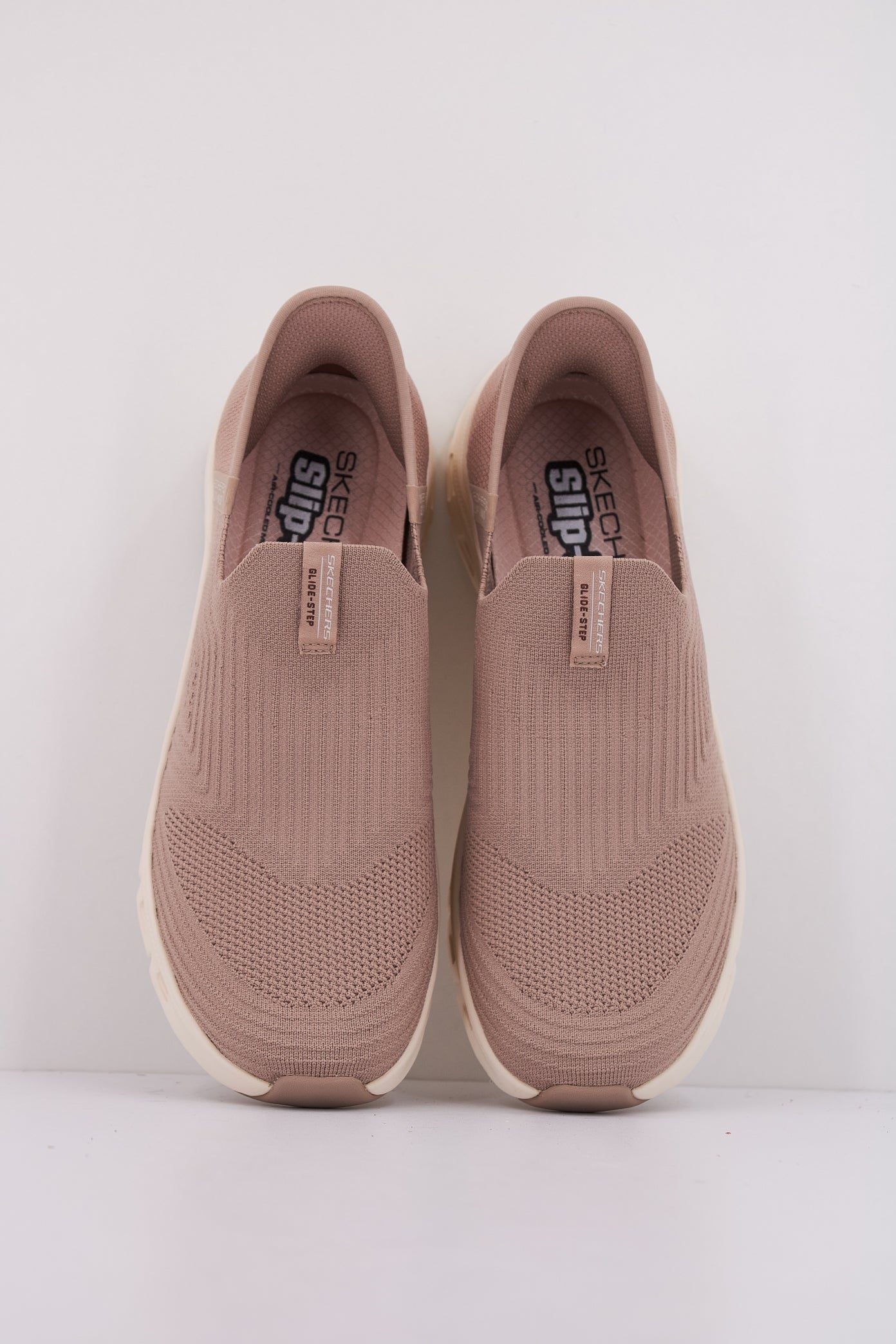 SKECHERS GLIDE STEP PRO SLIP- en color TAN (3)