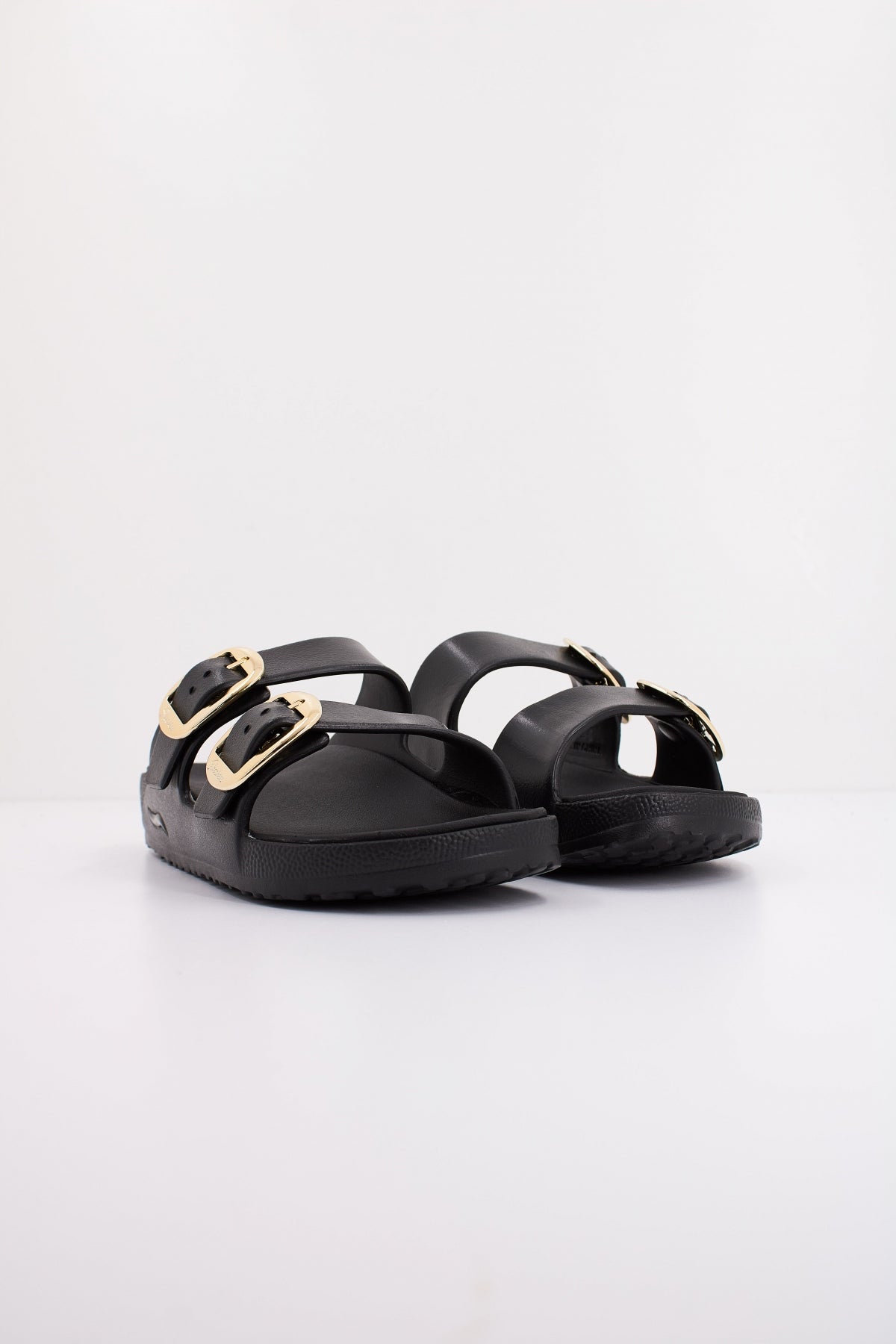 SKECHERS ARCH FIT CALI BREEZE en color BLK  (2)