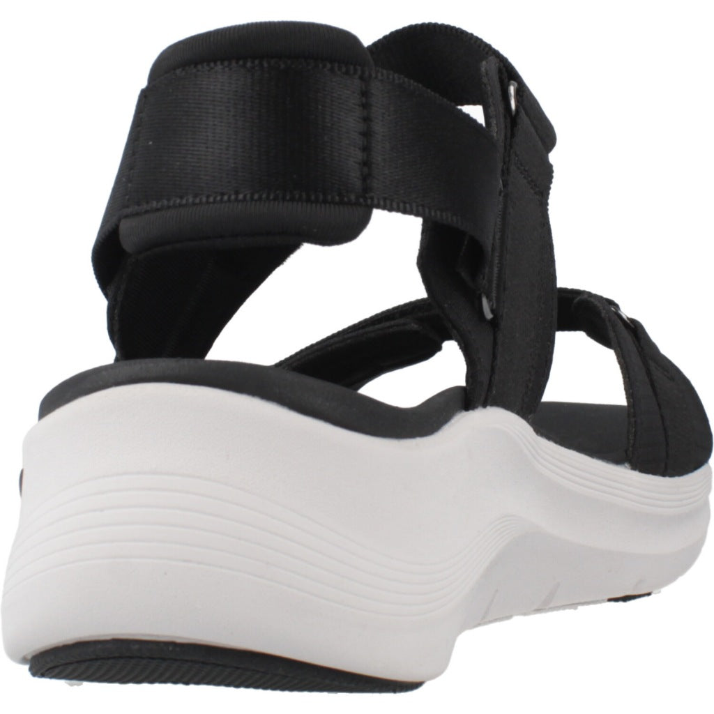 SKECHERS ARCH FIT . en color BLK  (3)
