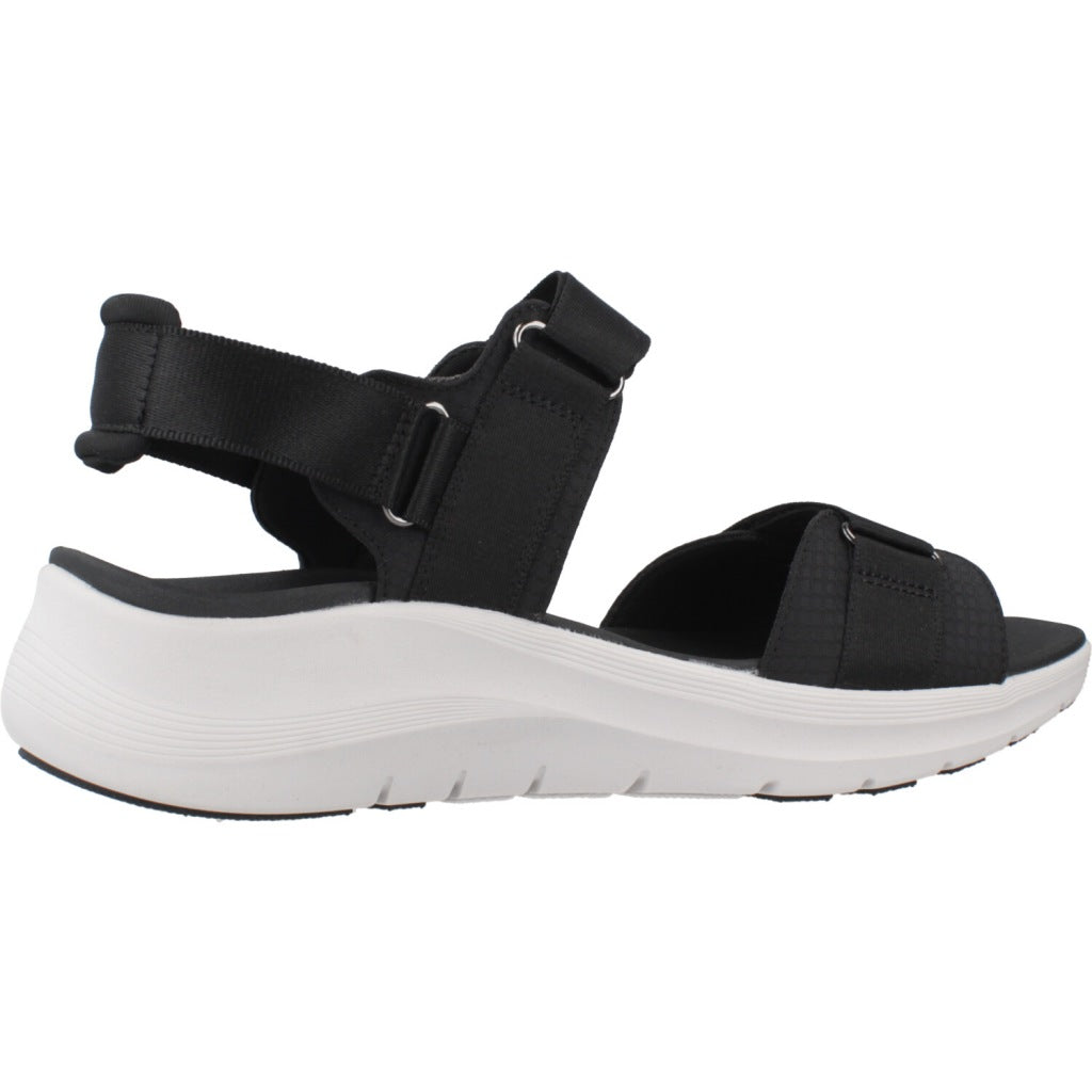 SKECHERS ARCH FIT . en color BLK  (4)