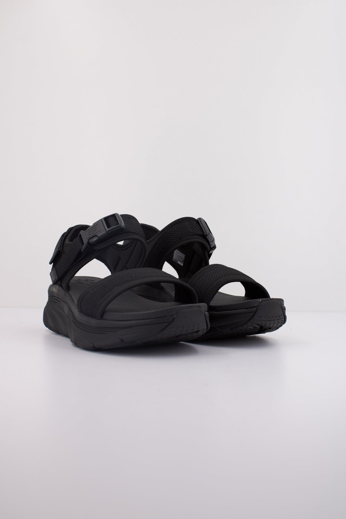 SKECHERS D'LUX WALKER en color BBK (2)