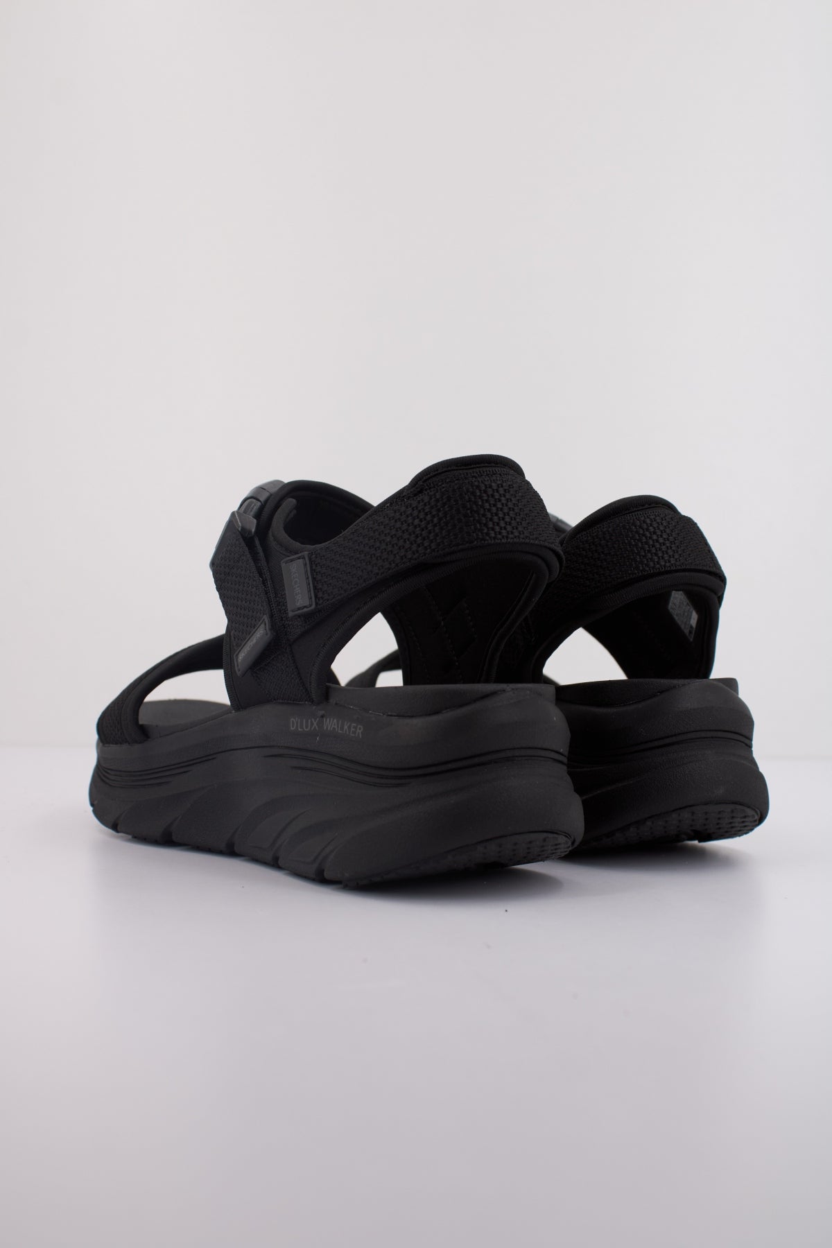 SKECHERS D'LUX WALKER en color BBK (4)