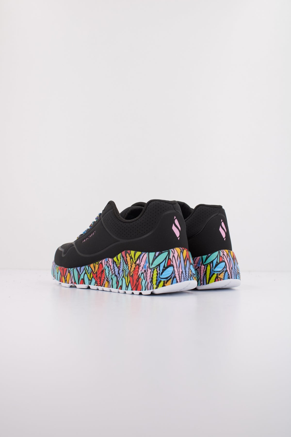 SKECHERS UNO LITESUBTLE LOVE en color BKMT (4)
