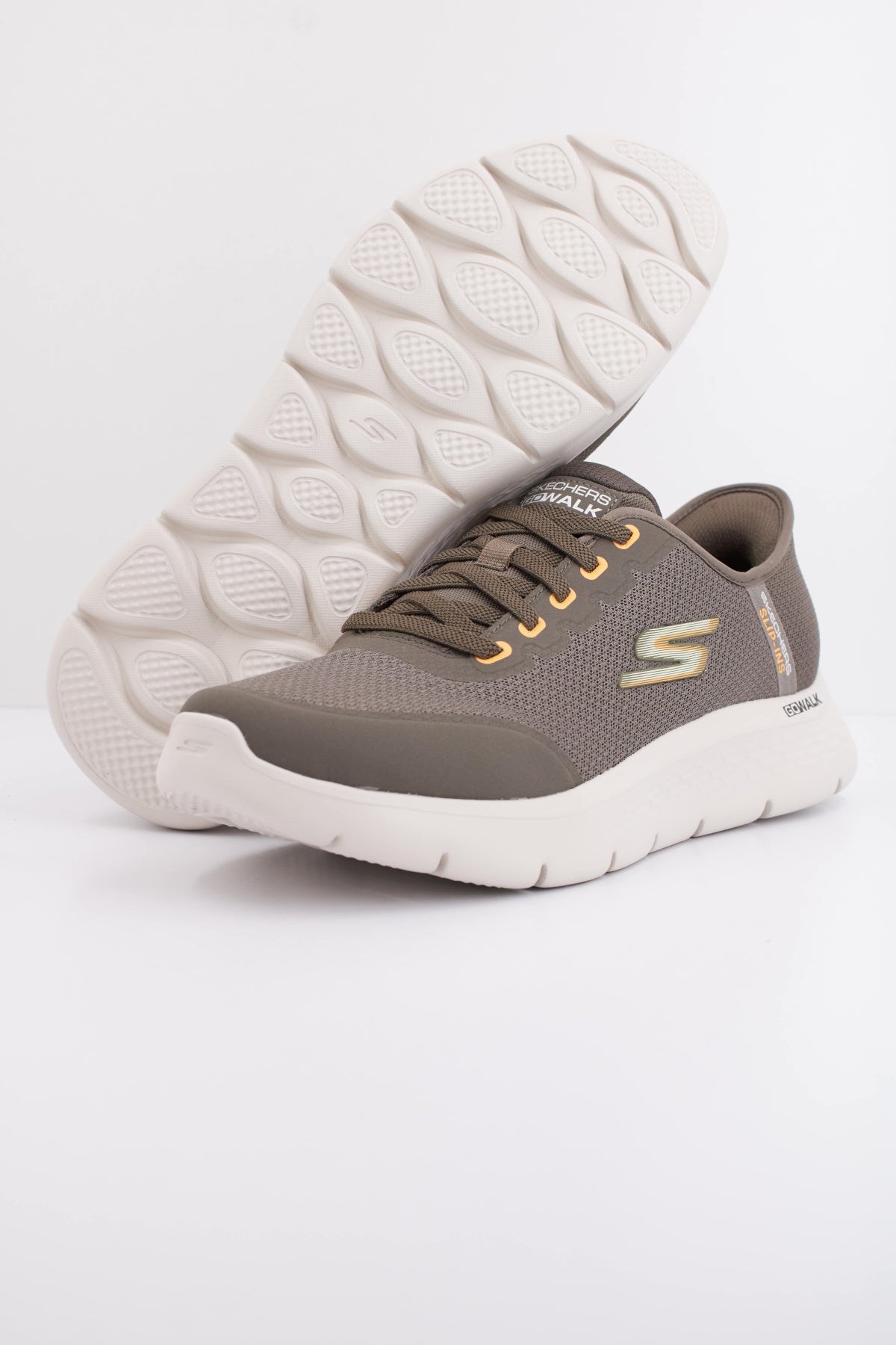 SKECHERS SLIP-INS GO WALK FLE en color BRN (5)