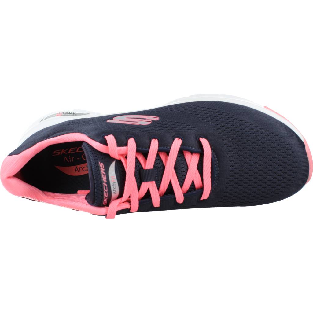 SKECHERS ARCH FIT en color NVCL (7)