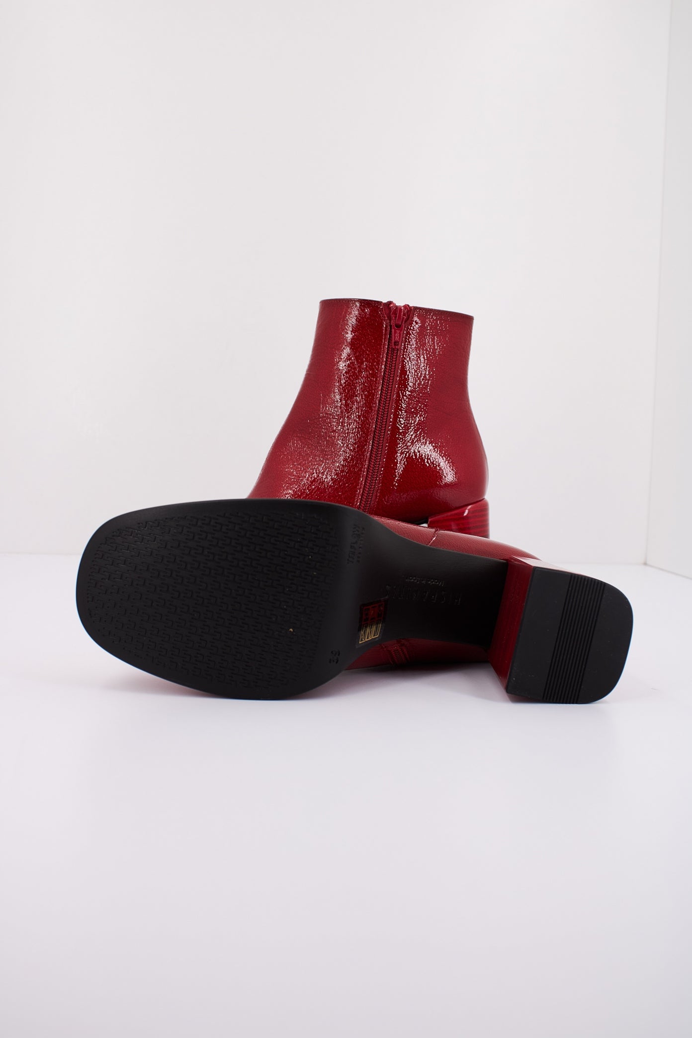 HISPANITAS HI en color CARMIN (5)