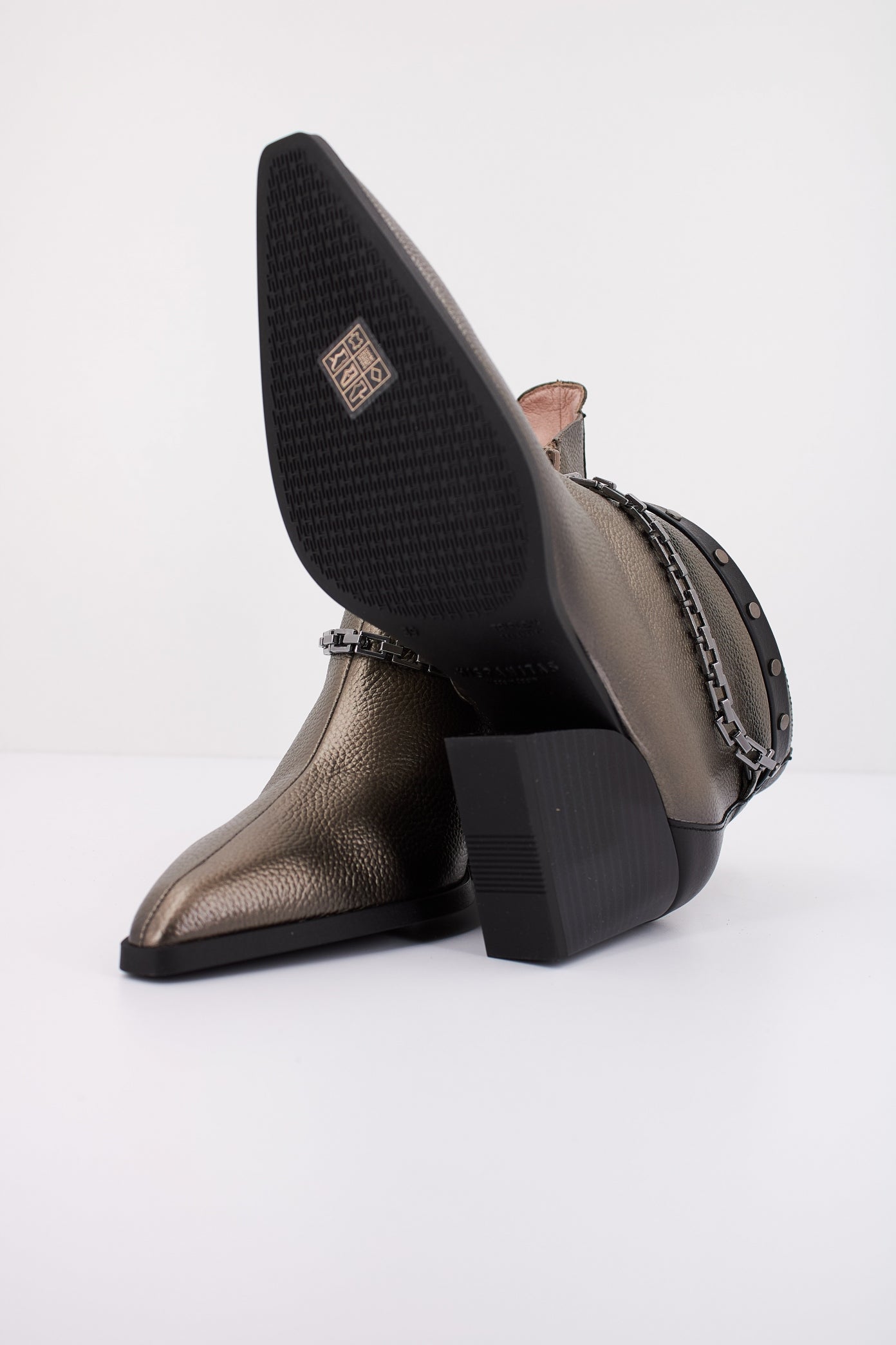 HISPANITAS HI en color BLACK (5)