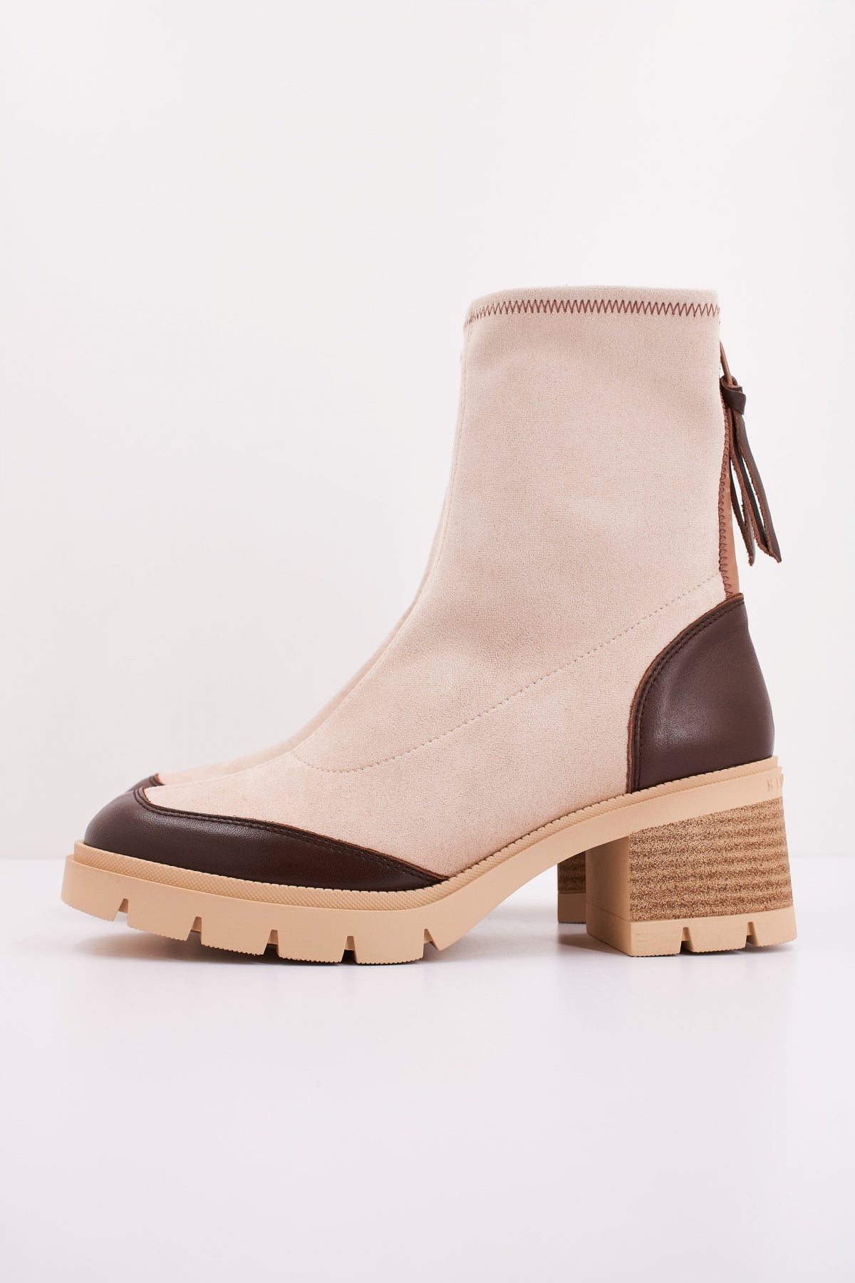 HISPANITAS HI en color MILK (1)