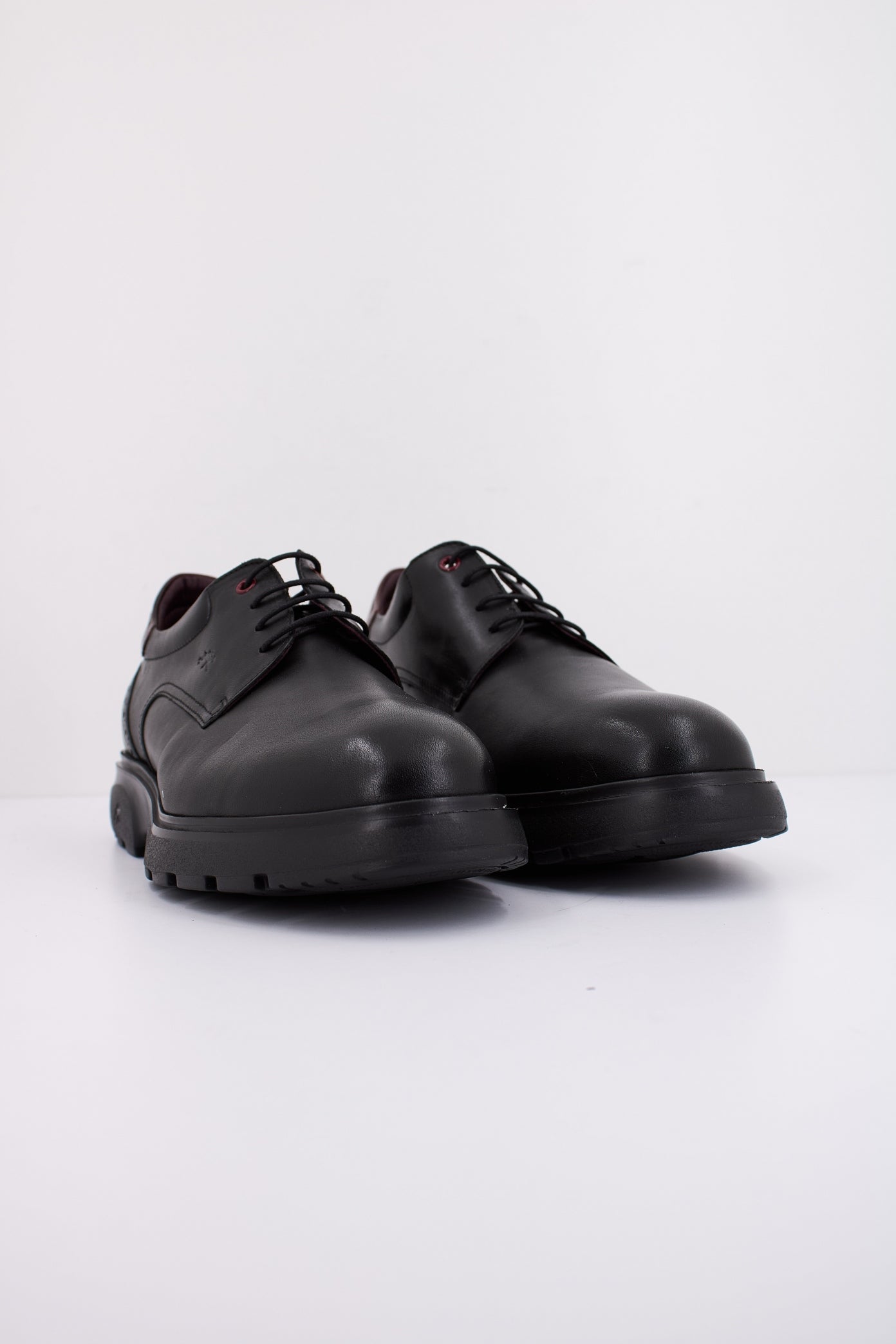 FLUCHOS ODIN F en color NEGRO (2)