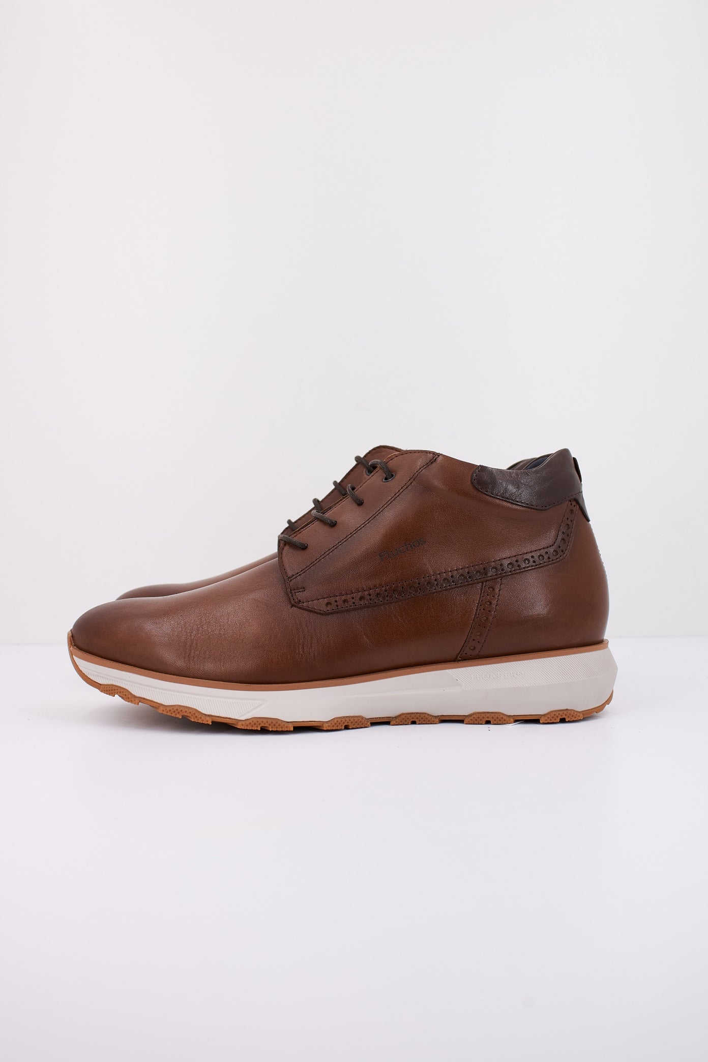 FLUCHOS F en color CAMEL (1)