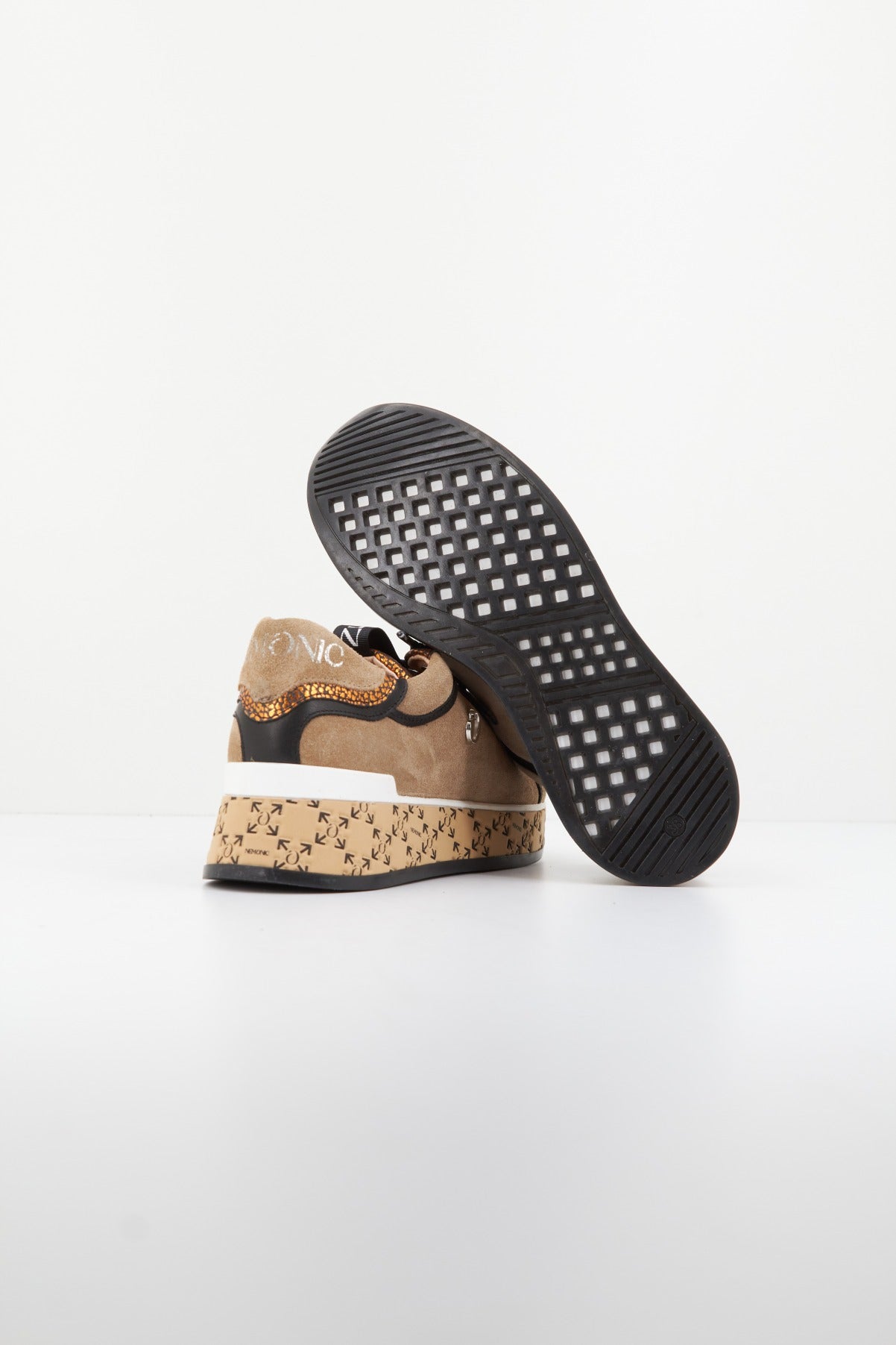 NEMONIC N en color ARNNRJNGR (4)