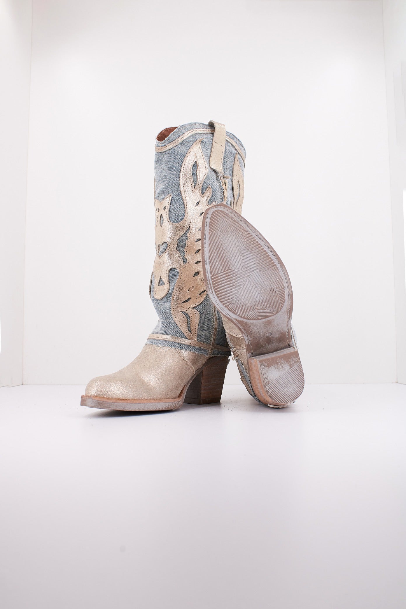 NEMONIC N en color HIELO (4)