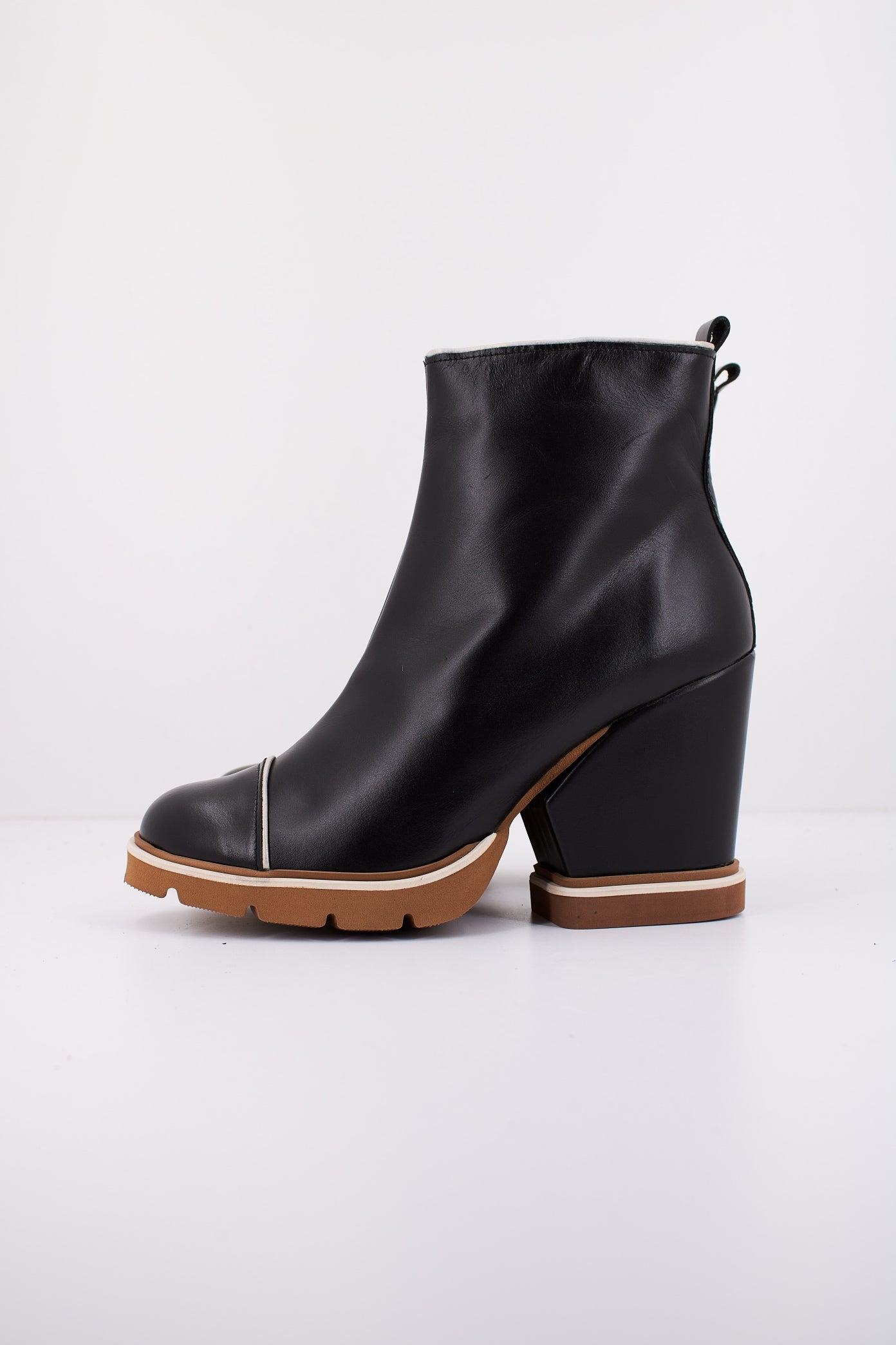 NEMONIC N en color NGRHLO  (1)