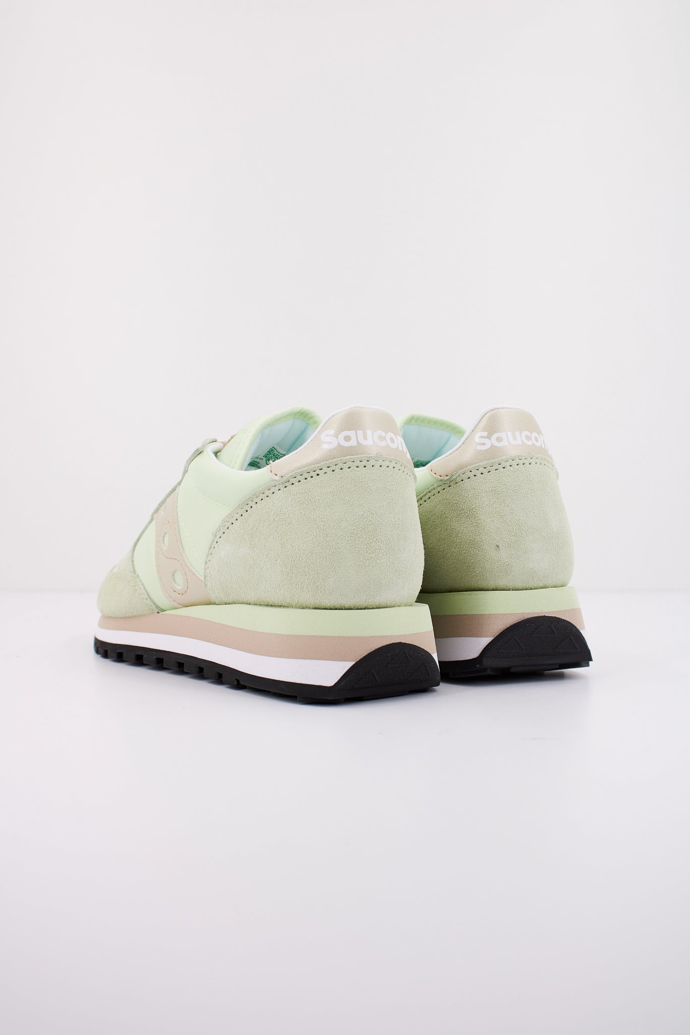 SAUCONY JAZZ TRIPLE en color GRNGLD (3)