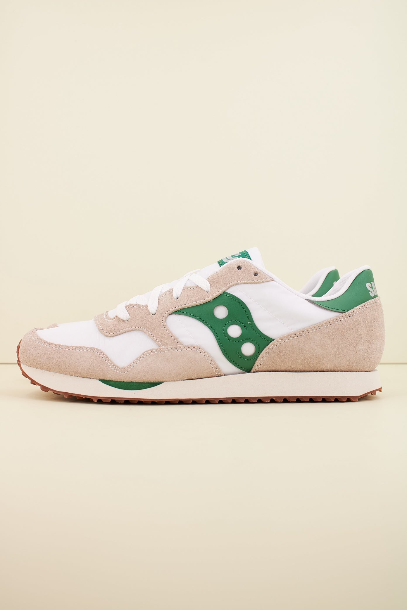 SAUCONY DXN TRAINER en color WHTGRN (1)