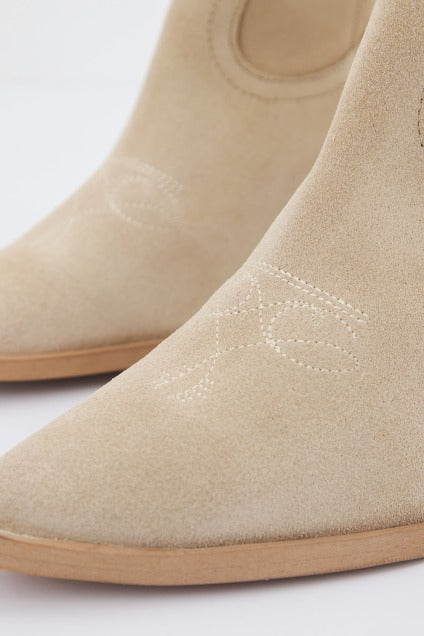 YELLOW PONY en color MARFIL (4)