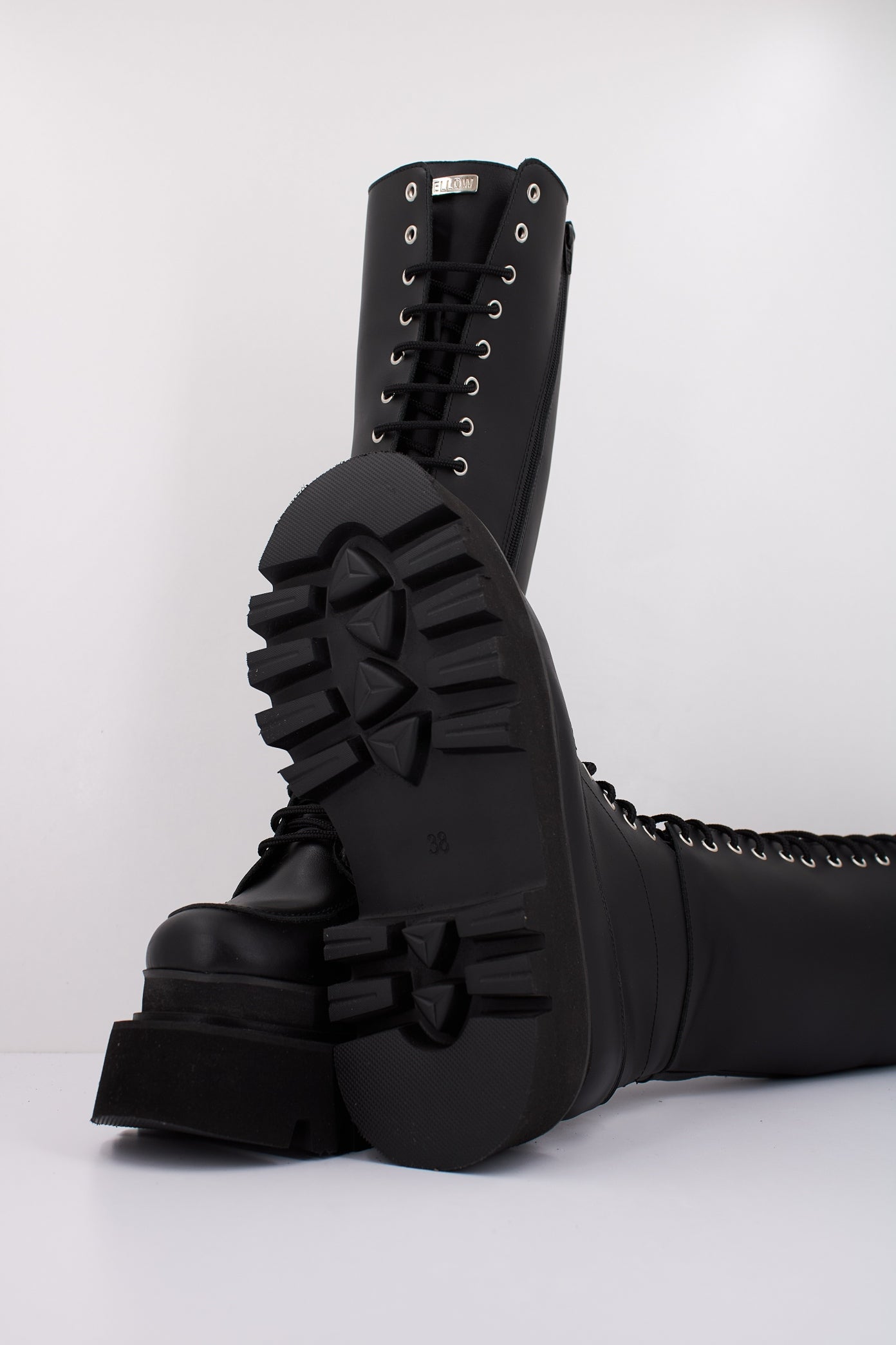 YELLOW ARTHUR en color NEGRNEGR (5)