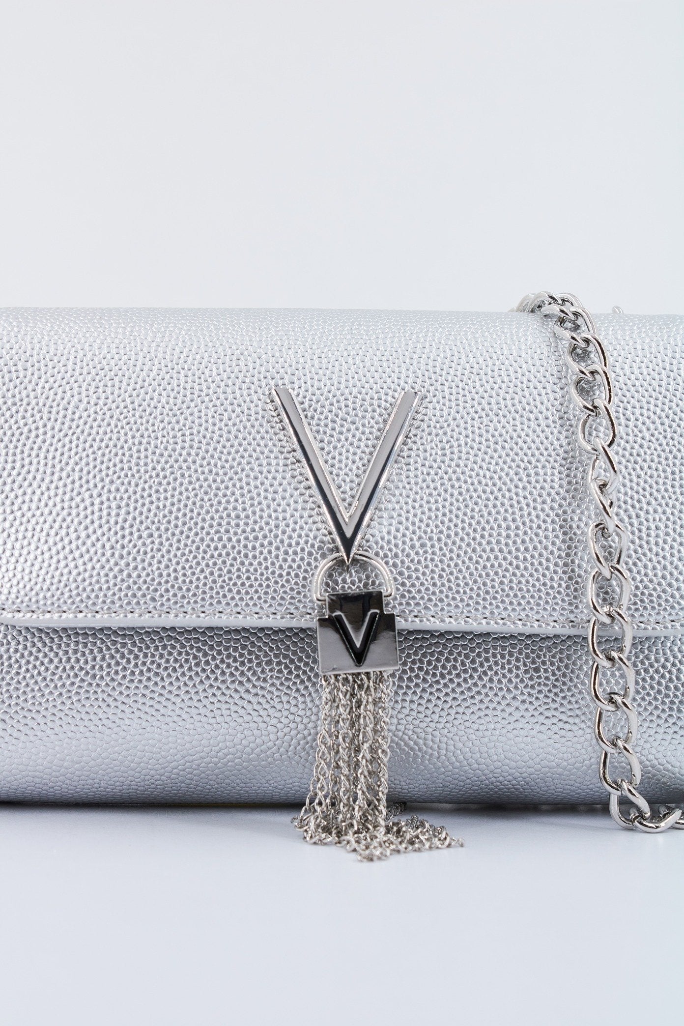 VALENTINO BAGS DIVINA en color ARGENTO (4)
