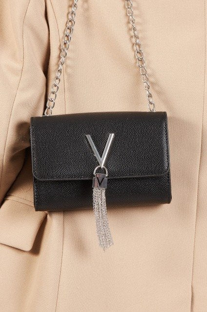 VALENTINO BAGS DIVINA en color NERO (5)