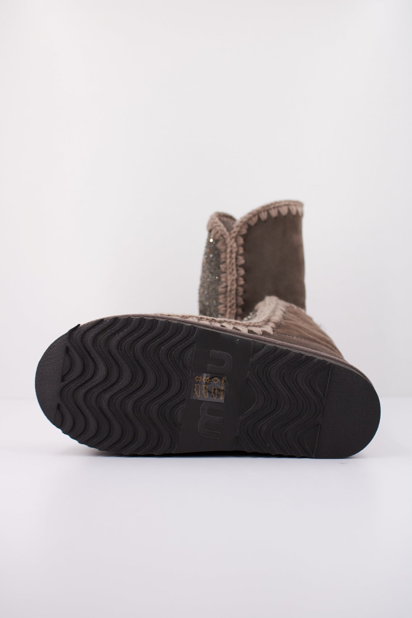 MOU  ESKIMO  HOTFIX en color CHA  (5)