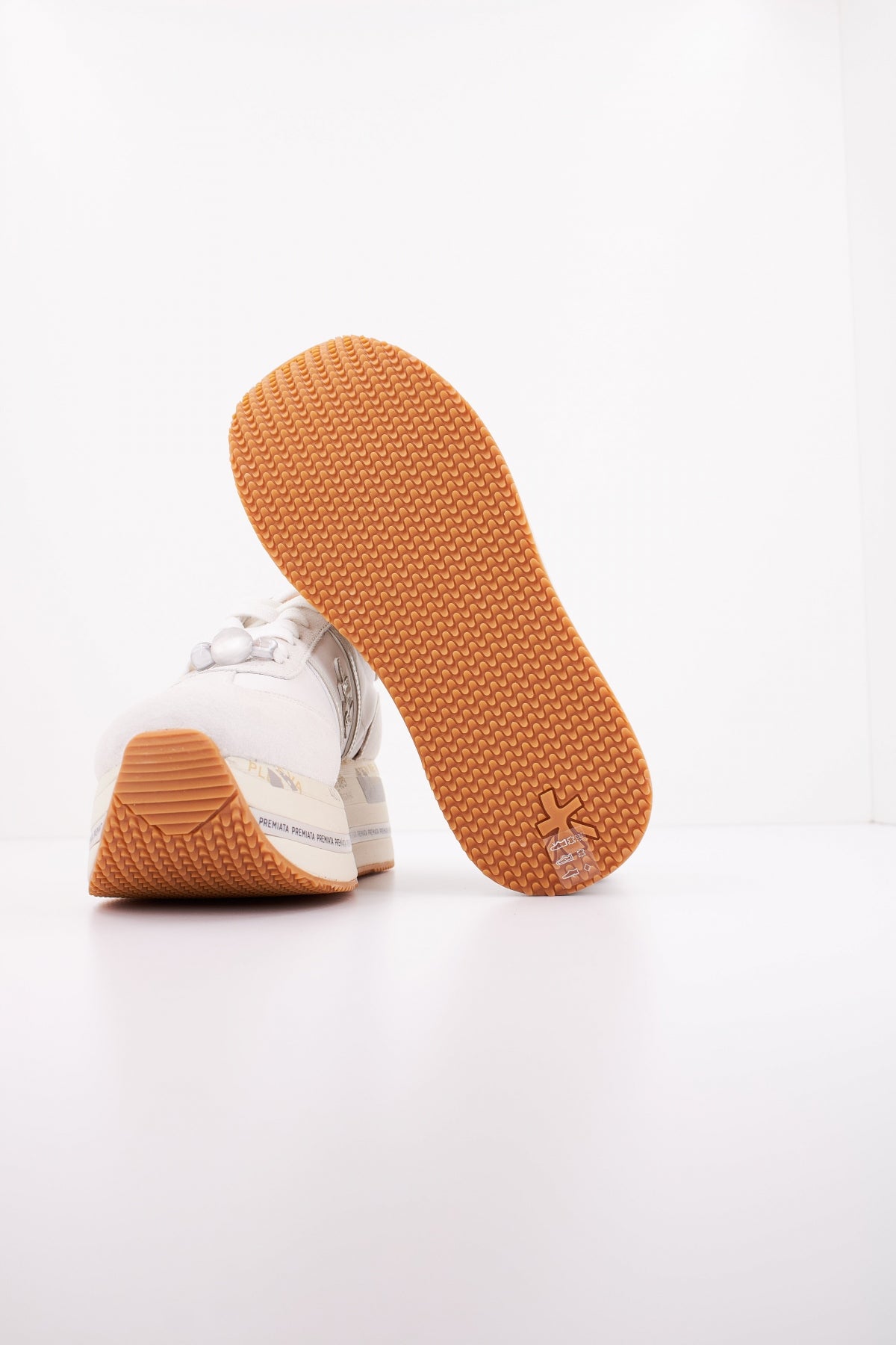 PREMIATA BETH en color (5)