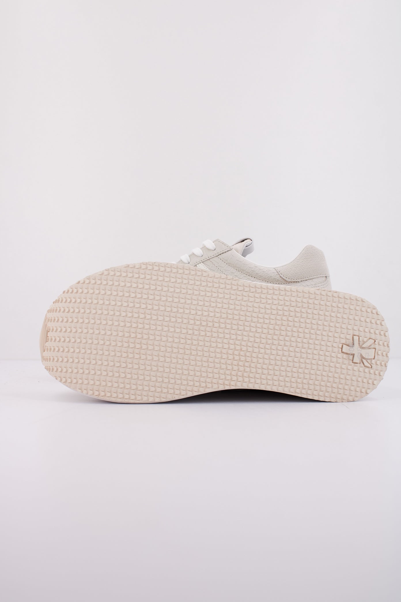 PREMIATA BETH en color (5)