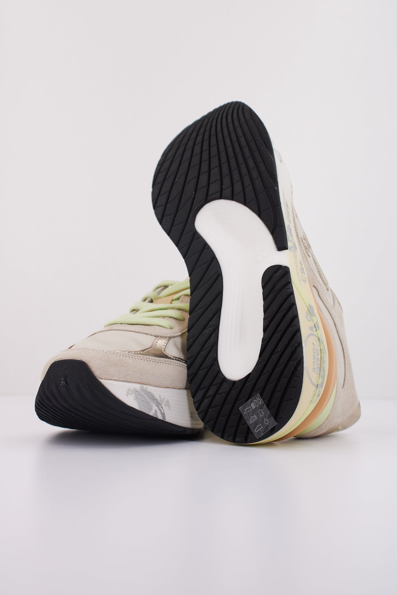 PREMIATA MOERUND en color (5)