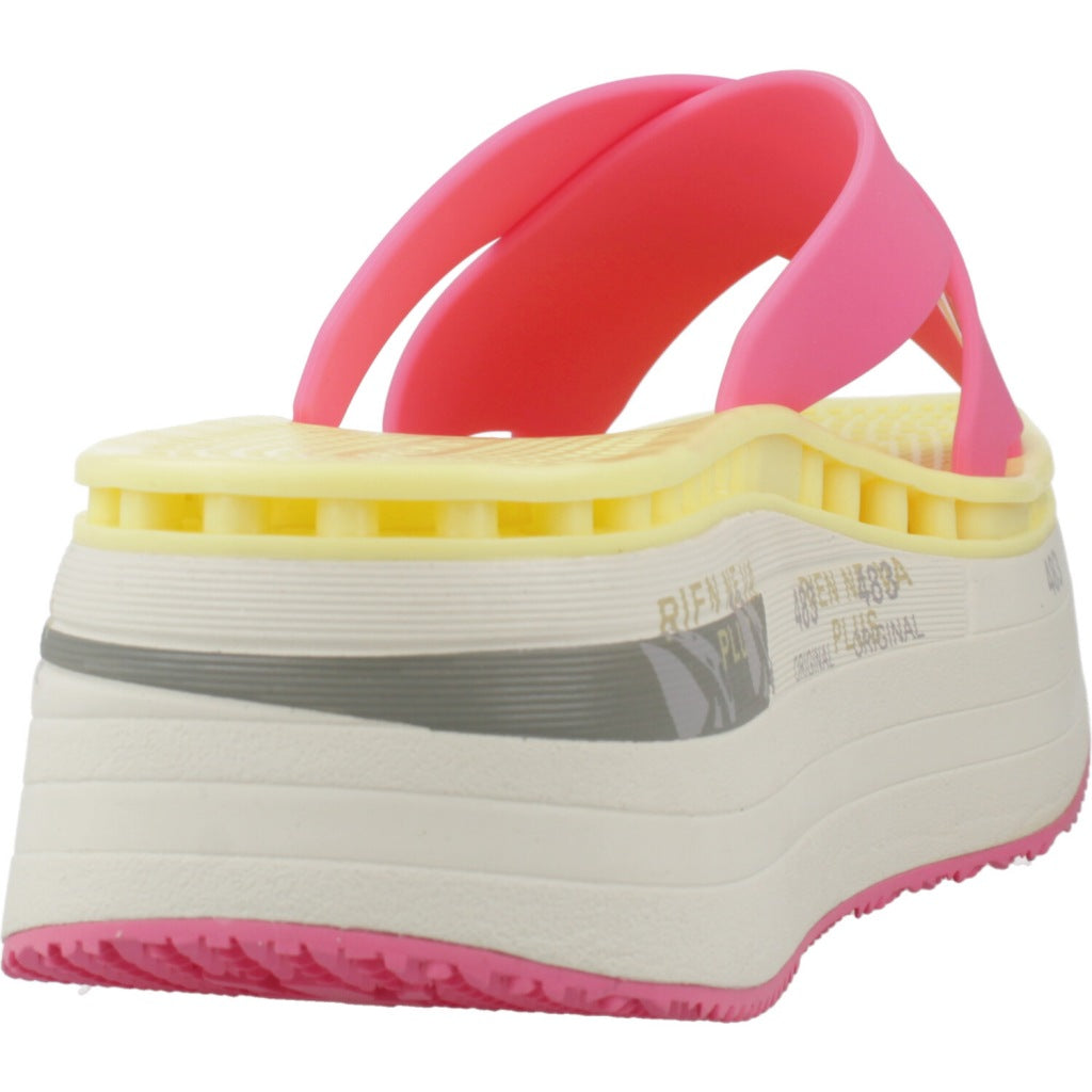 PREMIATA MOURA  en color   (3)