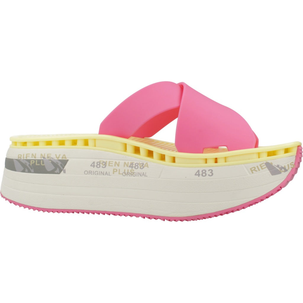 PREMIATA MOURA  en color   (5)