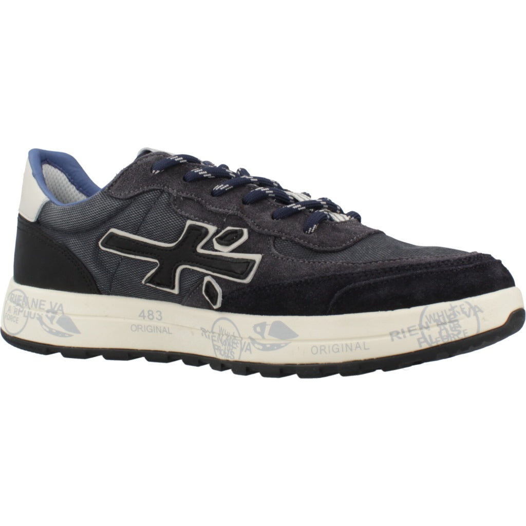 PREMIATA NOUS en color (5)