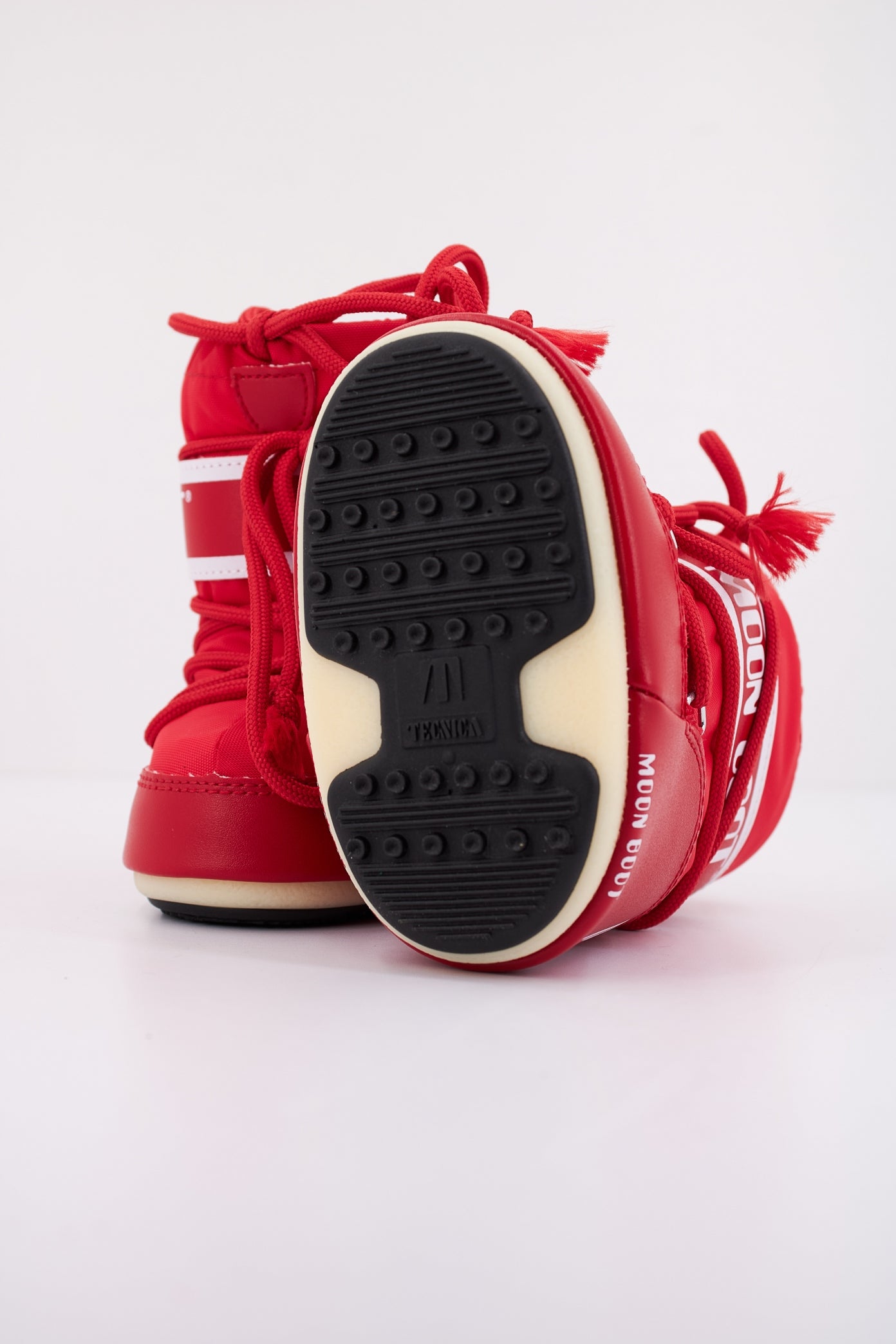 MOON BOOT MB ICON MINI NYLO en color RED (5)