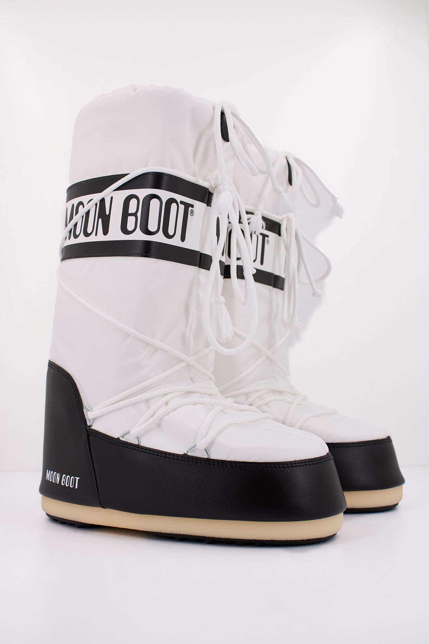 MOON BOOT MB ICON NYLON en color BLKWTE (2)