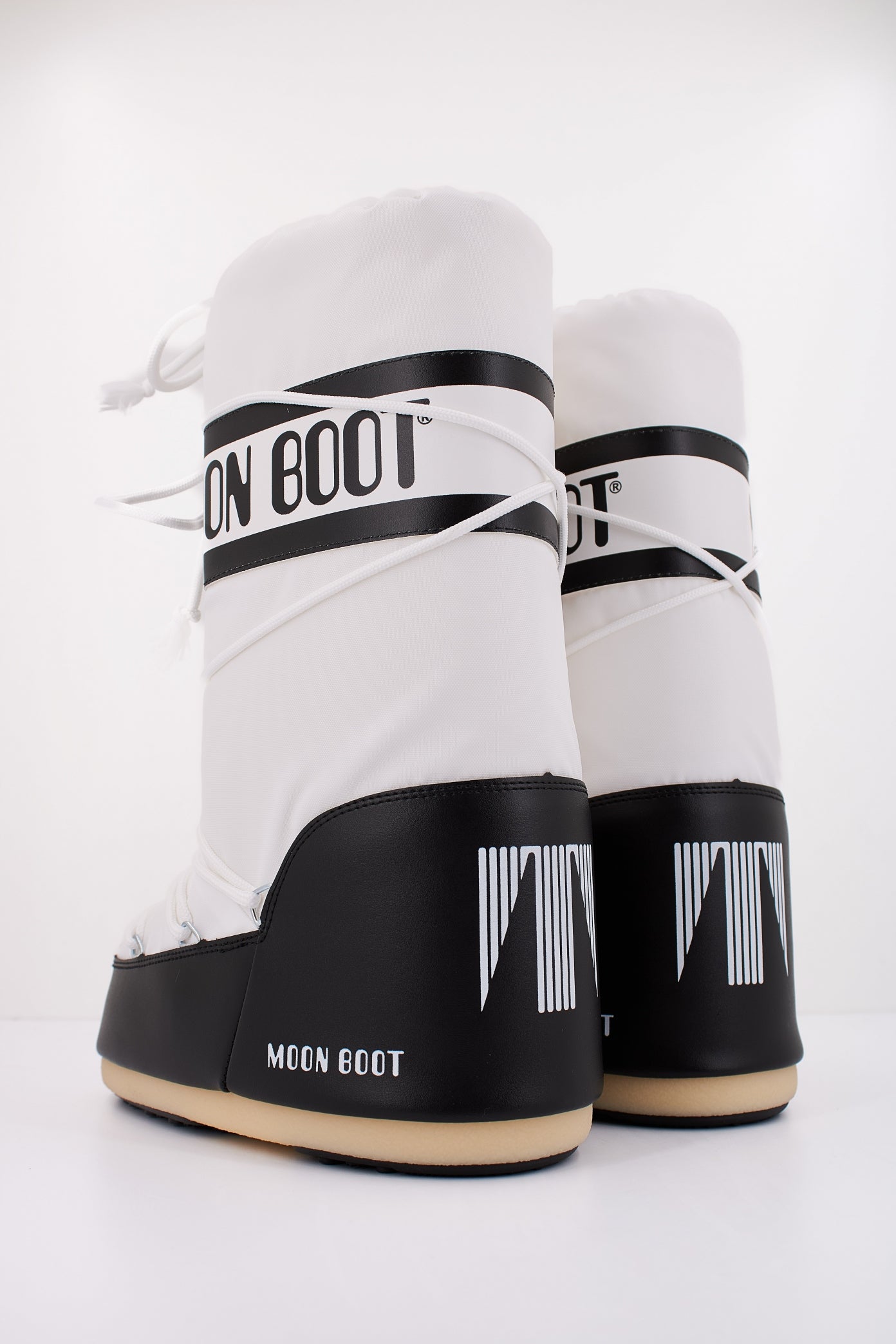 MOON BOOT MB ICON NYLON en color BLKWTE (4)