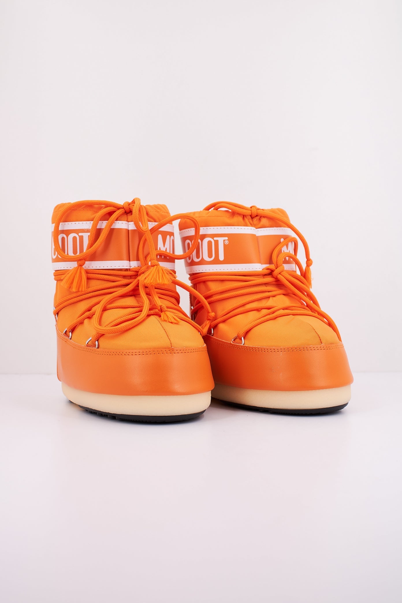 MOON BOOT MB ICON LOW NY en color SNNYRNG (2)