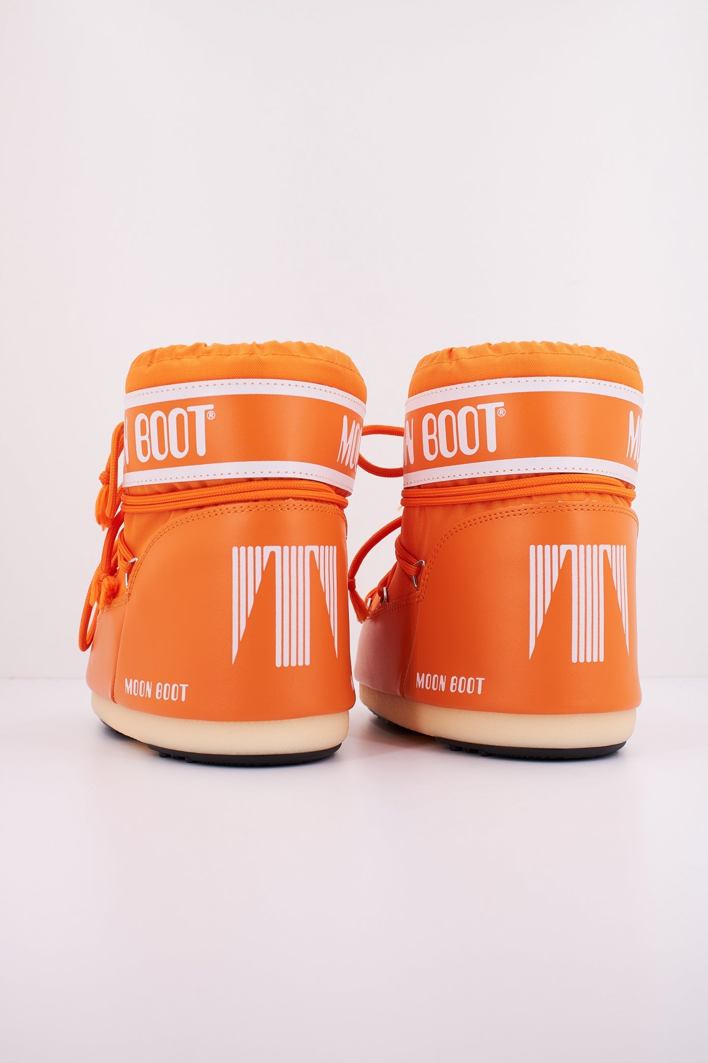MOON BOOT MB ICON LOW NY en color SNNYRNG (4)
