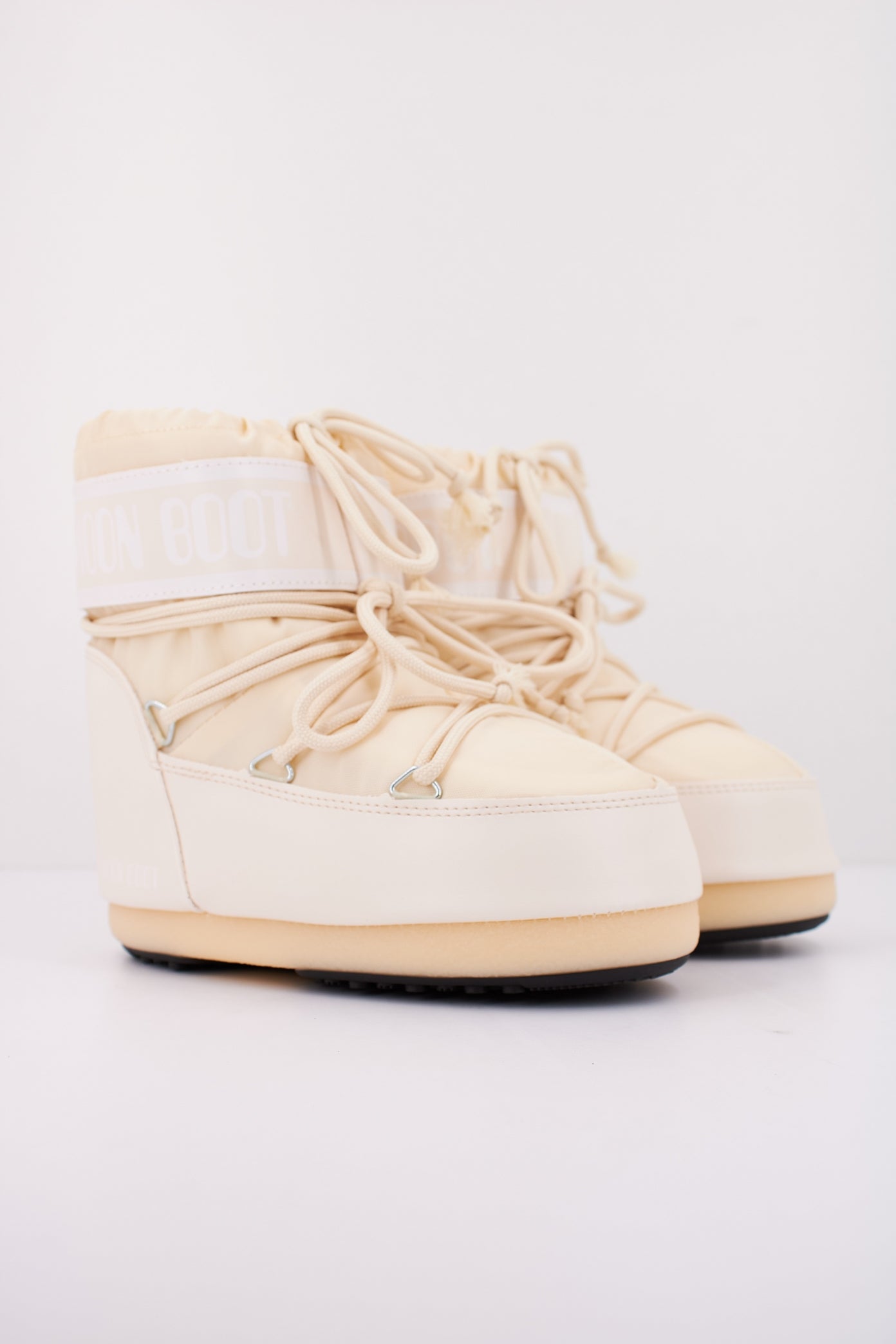 MOON BOOT MB ICON LOW NY en color CREAM (2)
