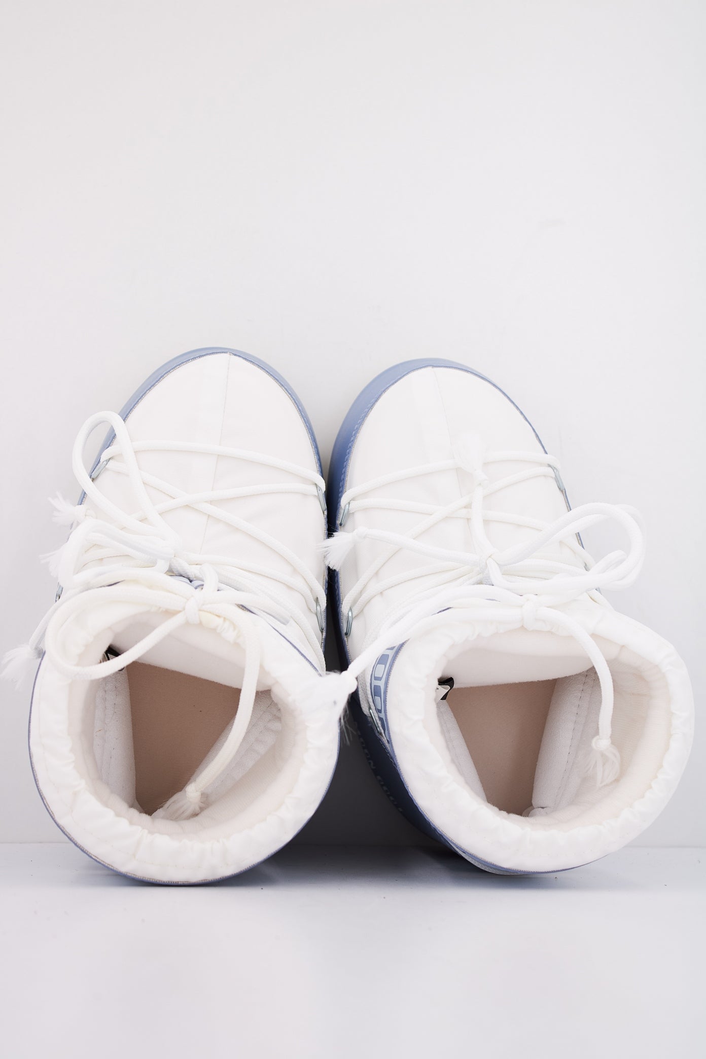 MOON BOOT MB ICON LOW NY en color GRYWHT (3)