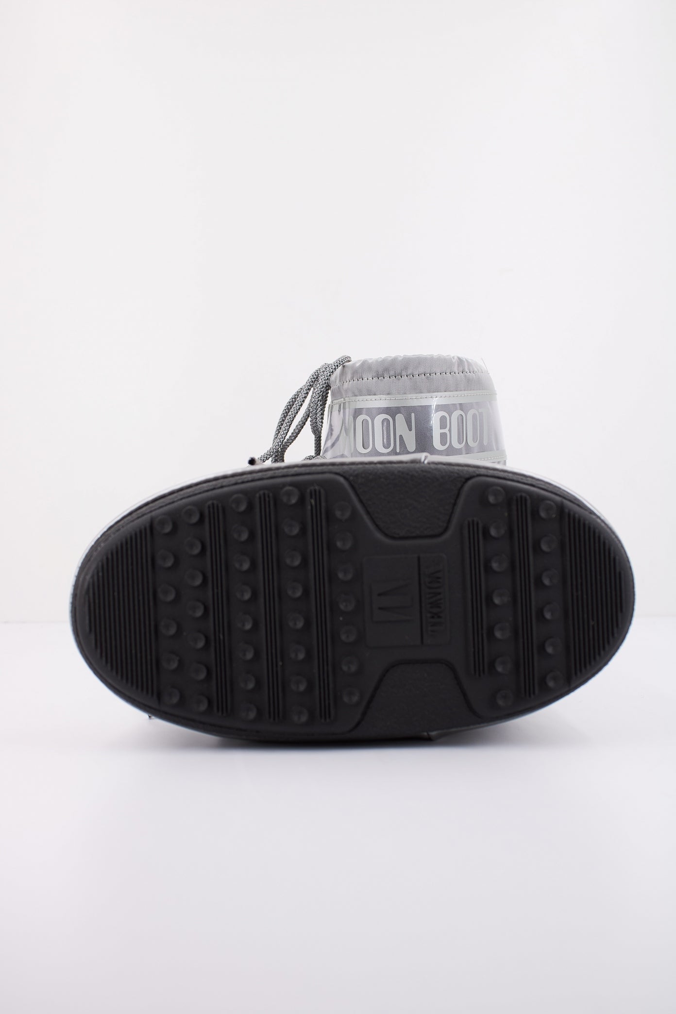 MOON BOOT MB ICON LOW GLAN en color SILVER (5)